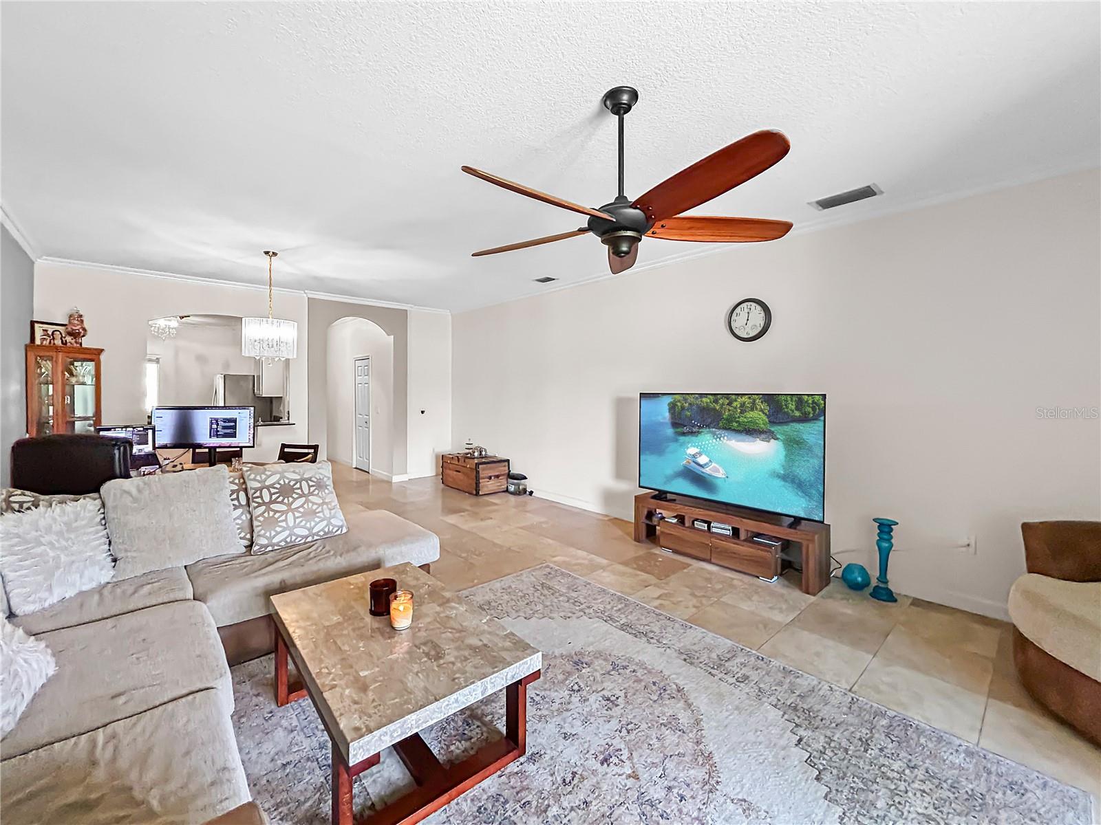 NASSAU POINTE TWNHOMES AT HERI - Residential