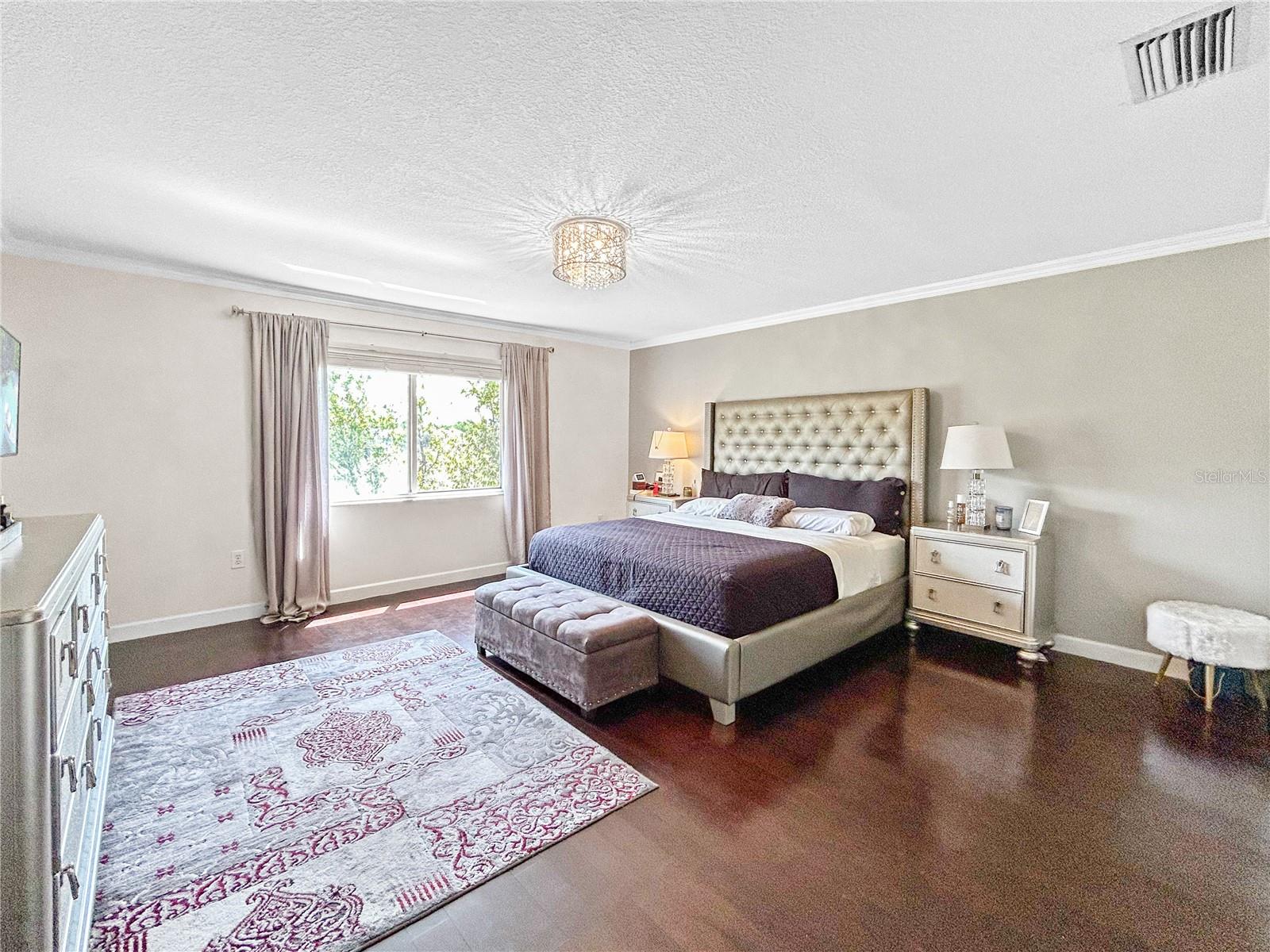 NASSAU POINTE TWNHOMES AT HERI - Residential