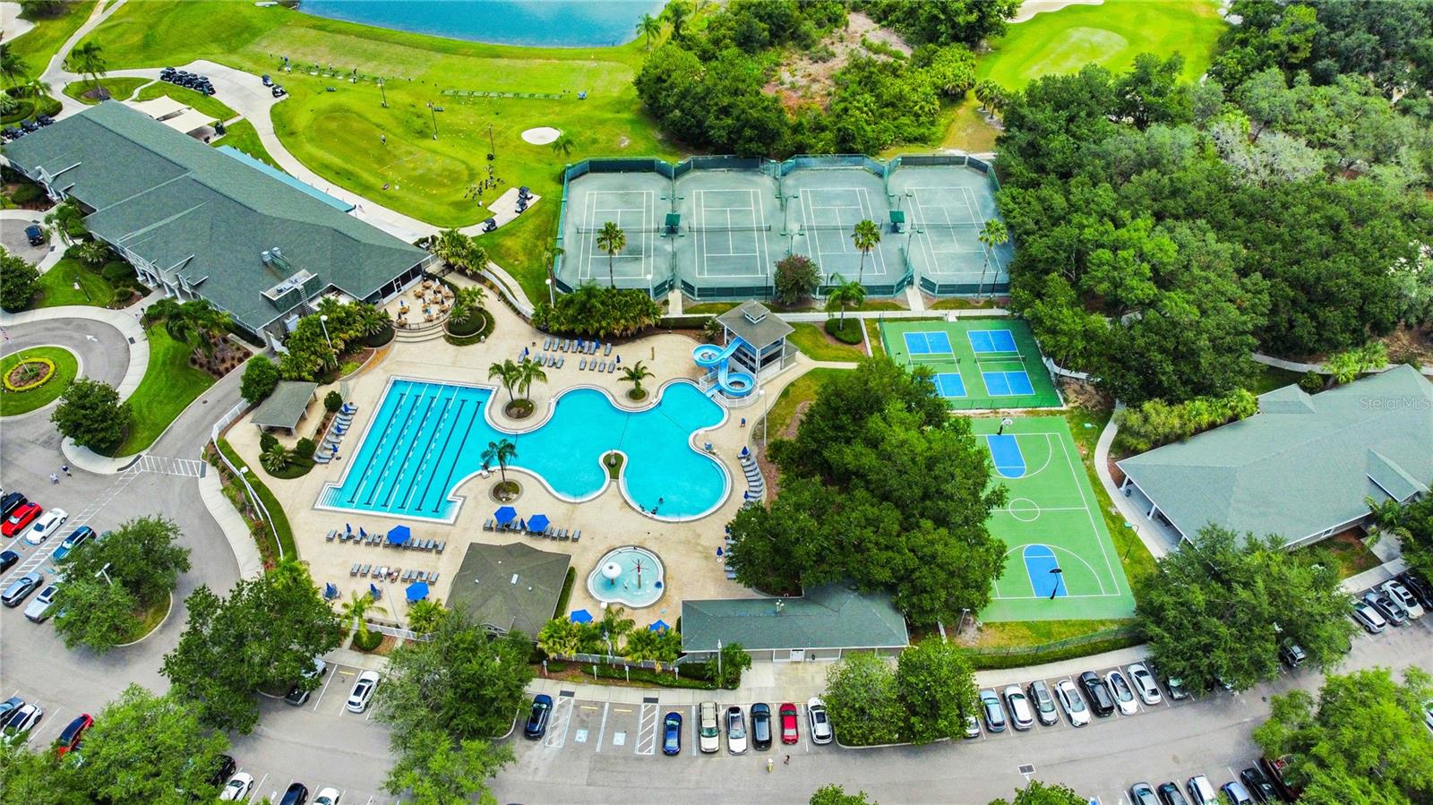 NASSAU POINTE TWNHOMES AT HERI - Residential