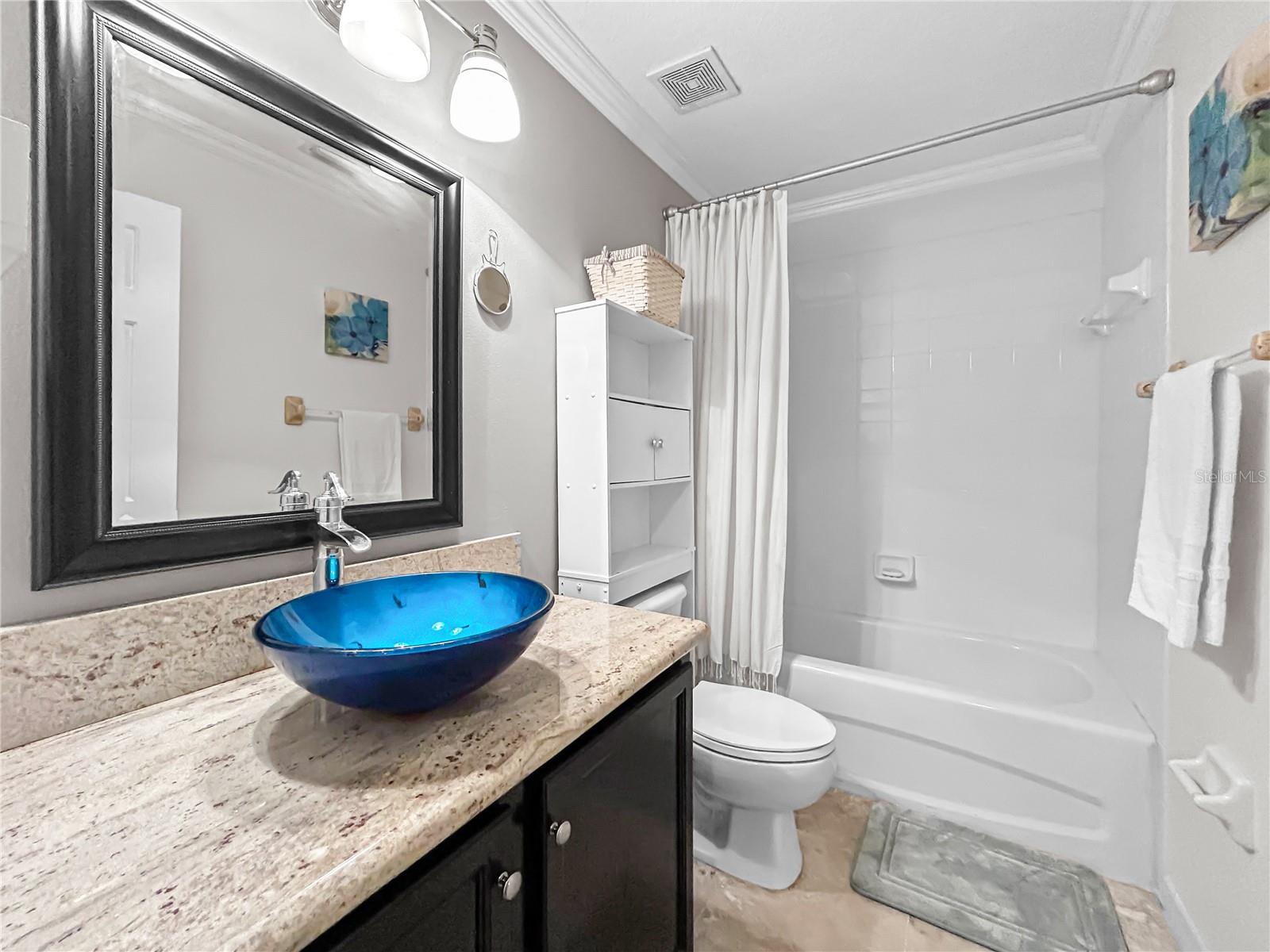 NASSAU POINTE TWNHOMES AT HERI - Residential