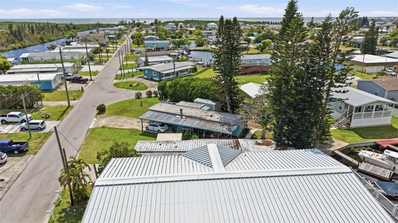 SIGNAL COVE - Residential