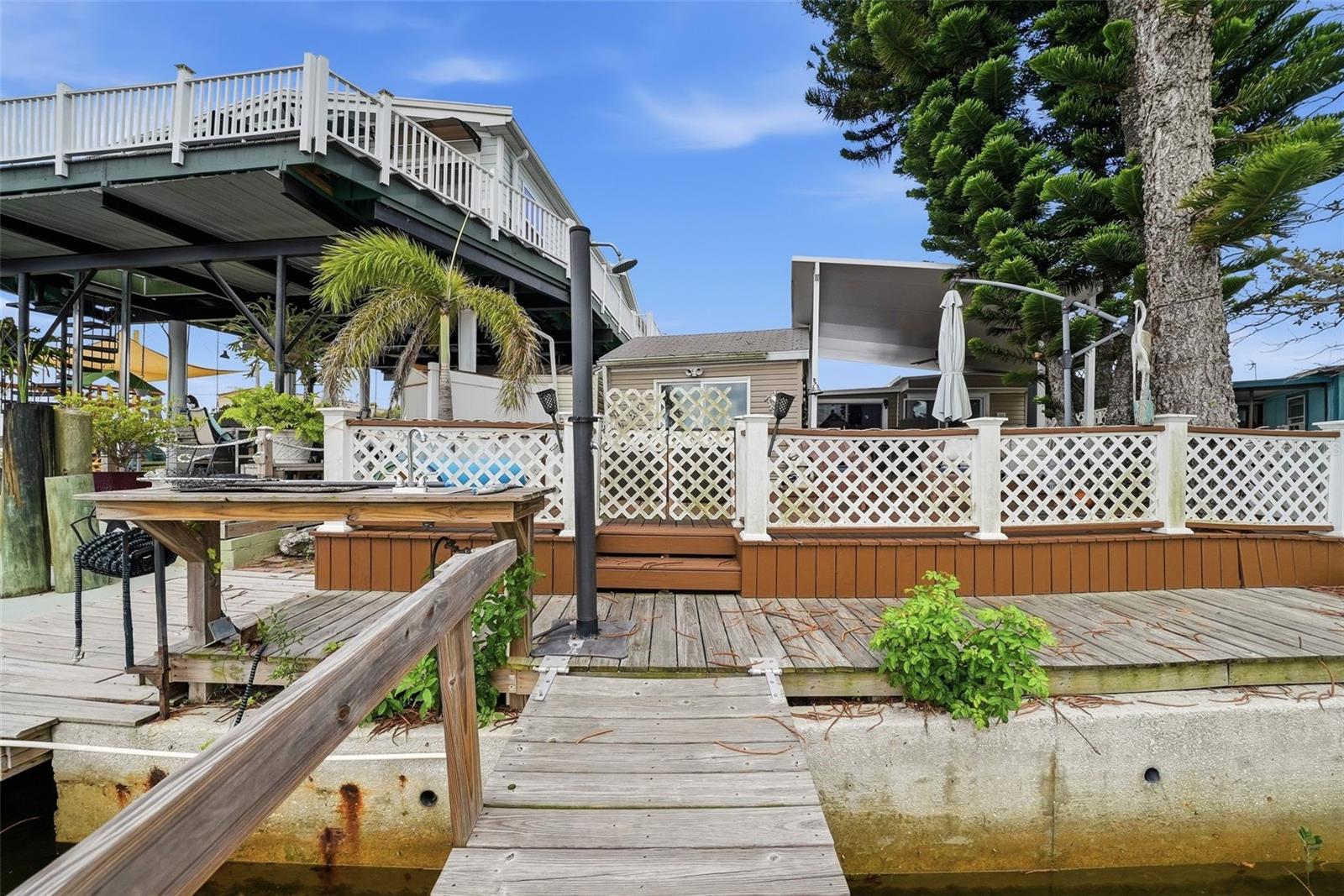 SIGNAL COVE - Residential