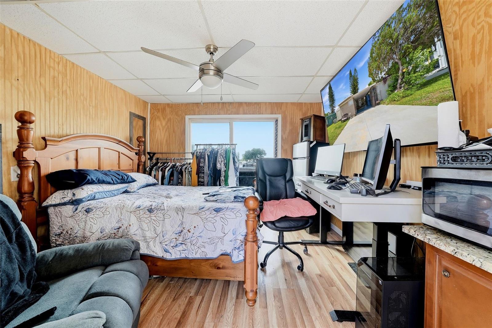 SIGNAL COVE - Residential