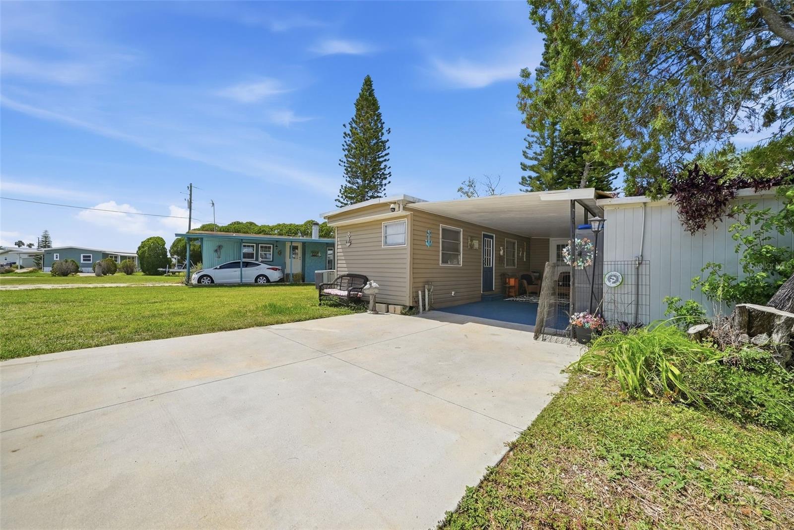 SIGNAL COVE - Residential