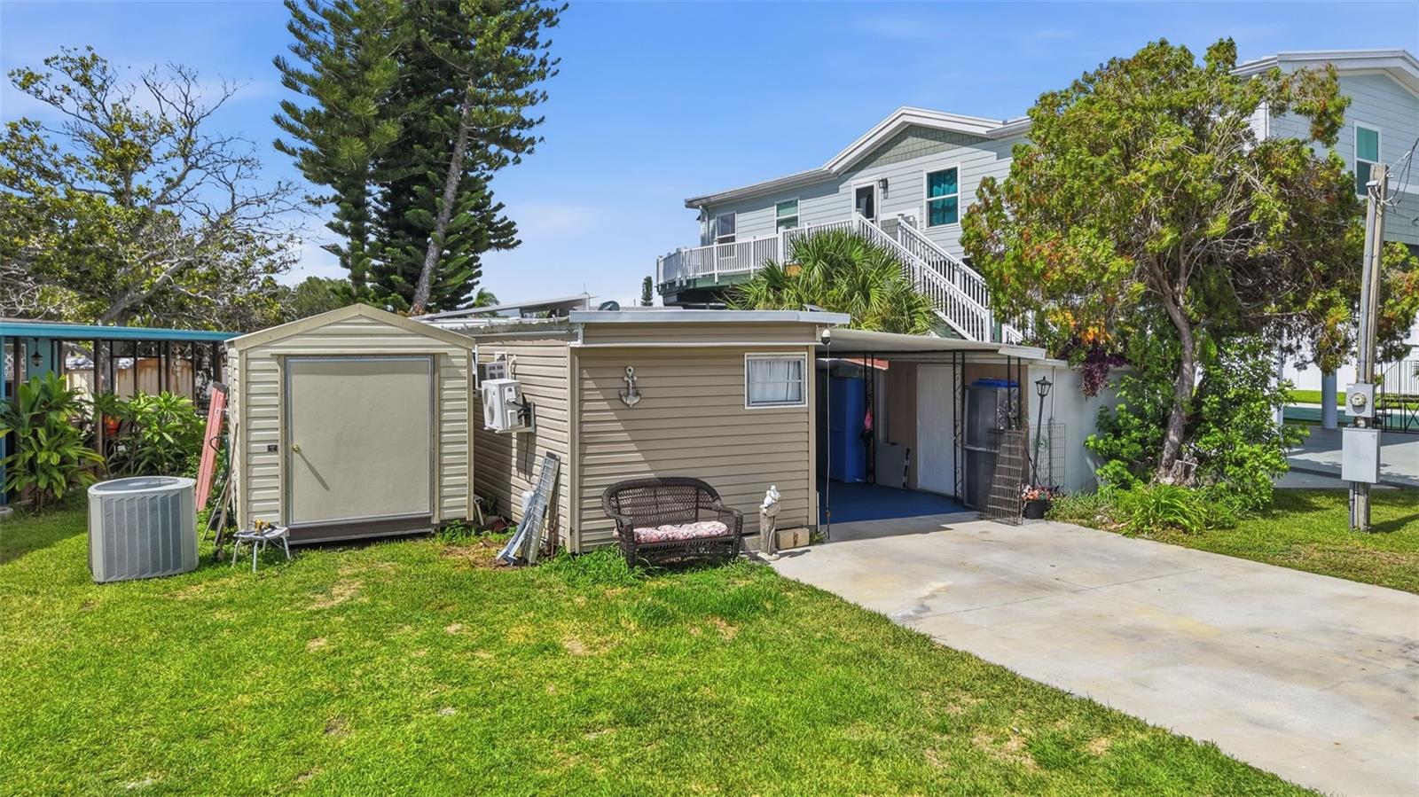 SIGNAL COVE - Residential