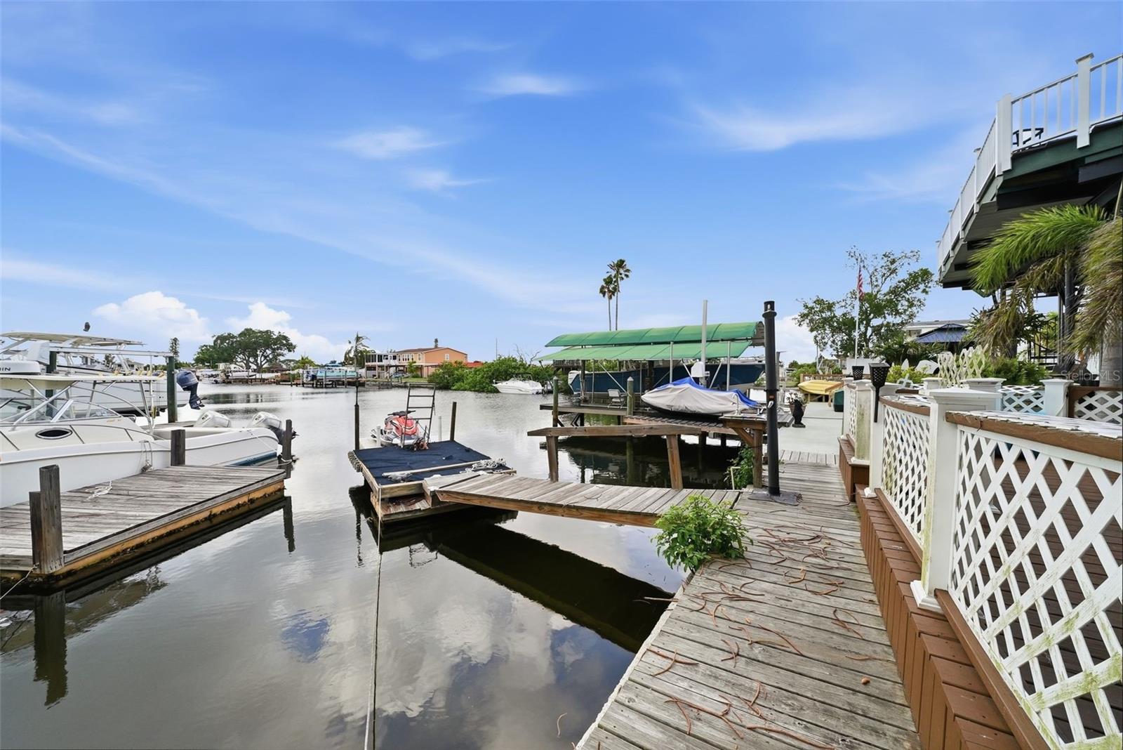 SIGNAL COVE - Residential
