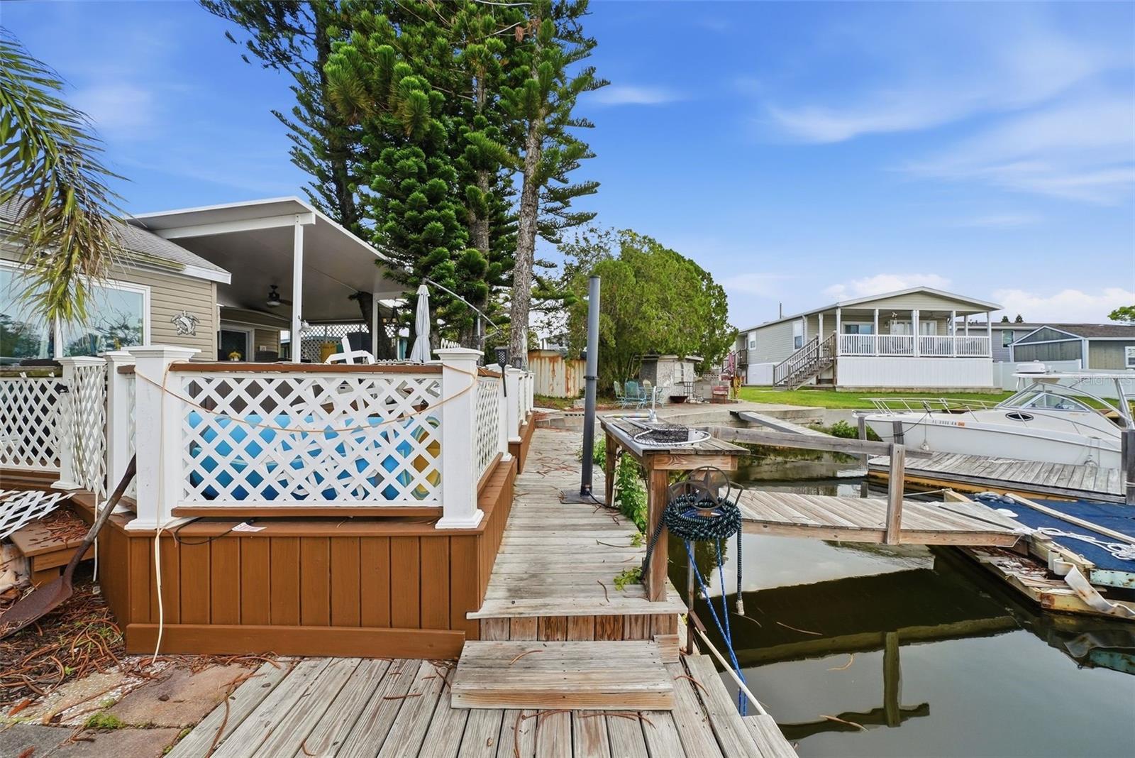 SIGNAL COVE - Residential