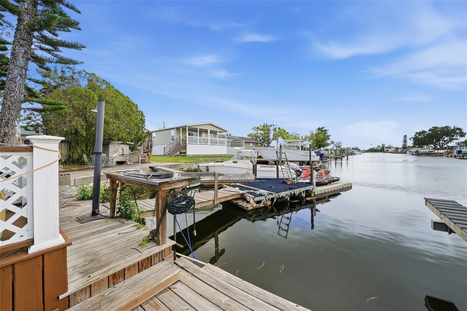 SIGNAL COVE - Residential