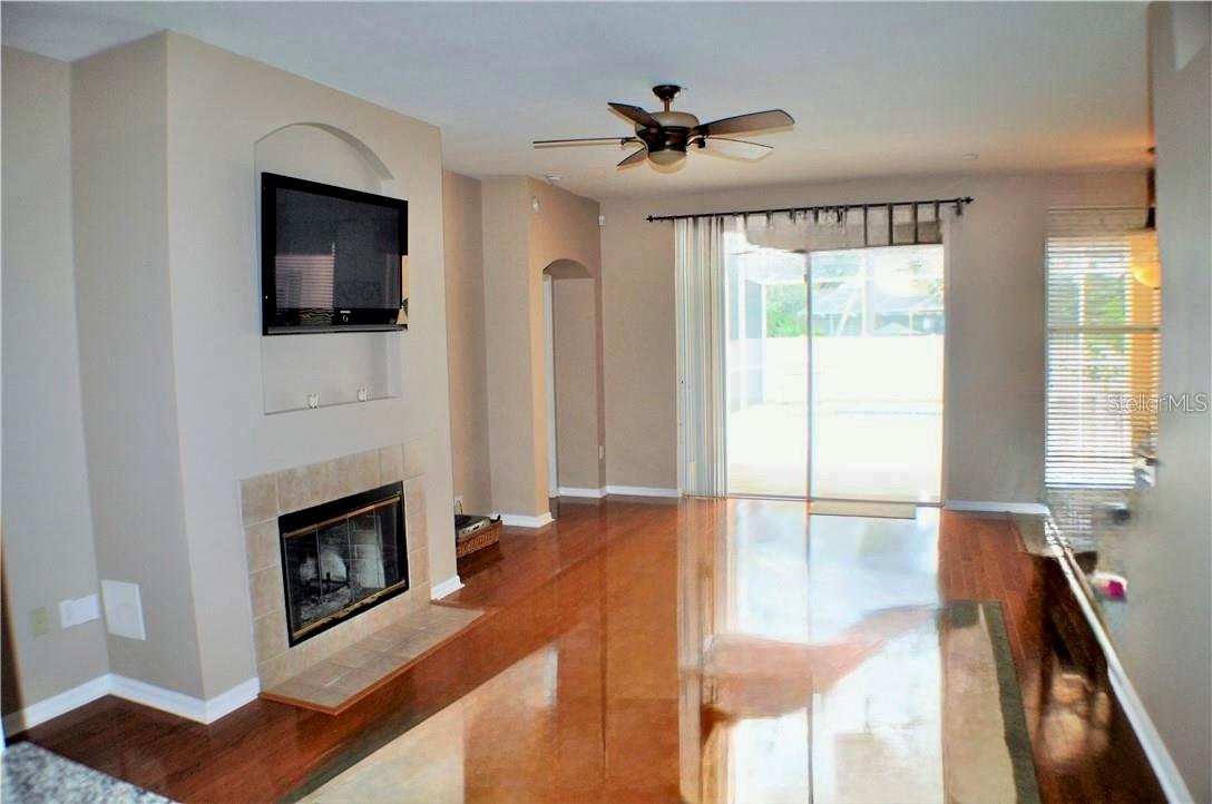LITHIA RIDGE - RANCH ROAD GROVES - Residential