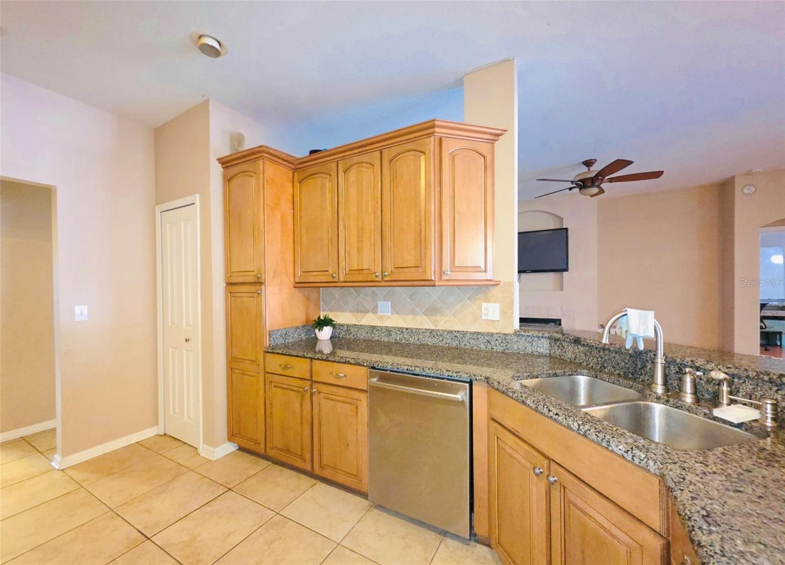 LITHIA RIDGE - RANCH ROAD GROVES - Residential