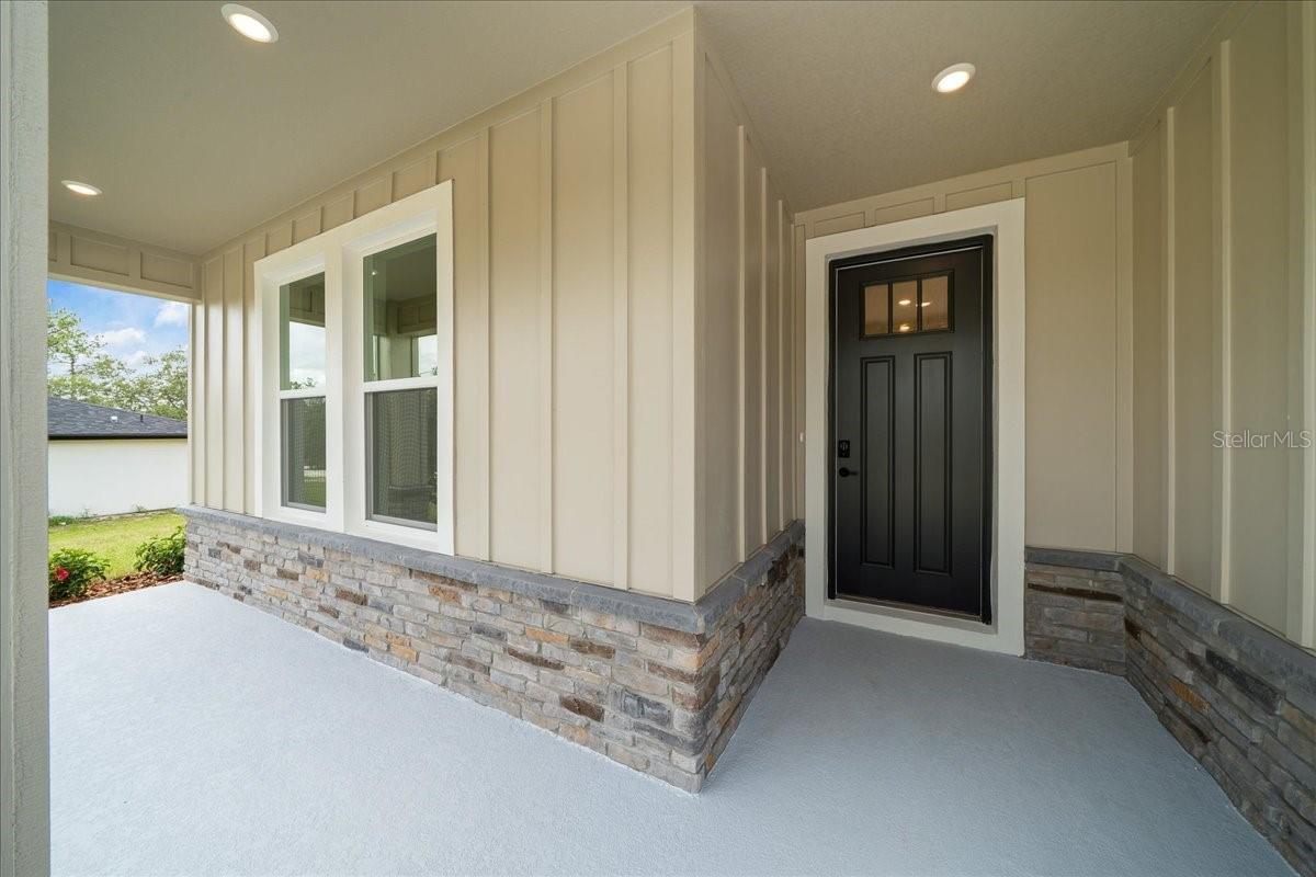 ROYAL HIGHLANDS - Residential