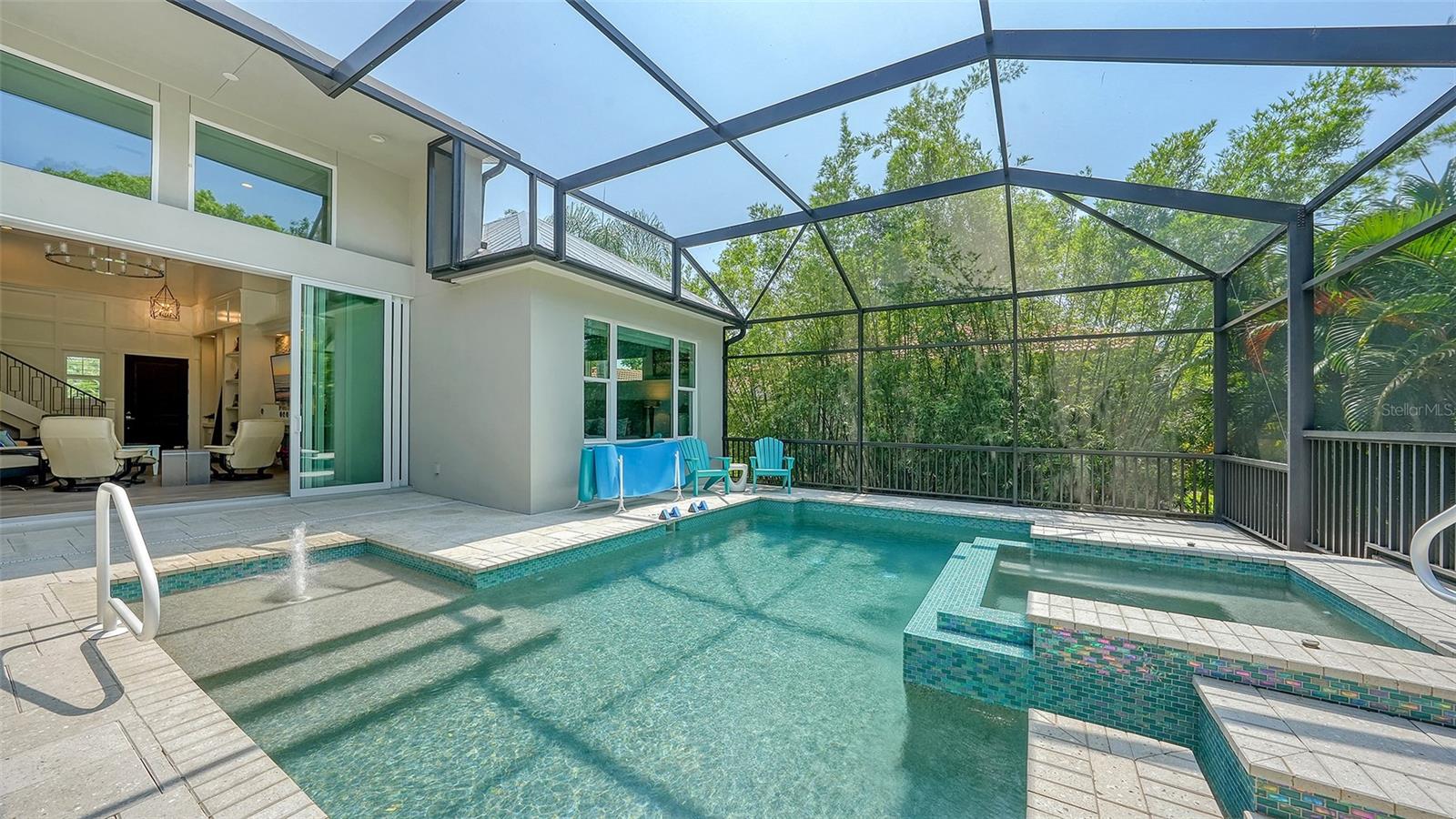 PARADISE SHORES - Residential