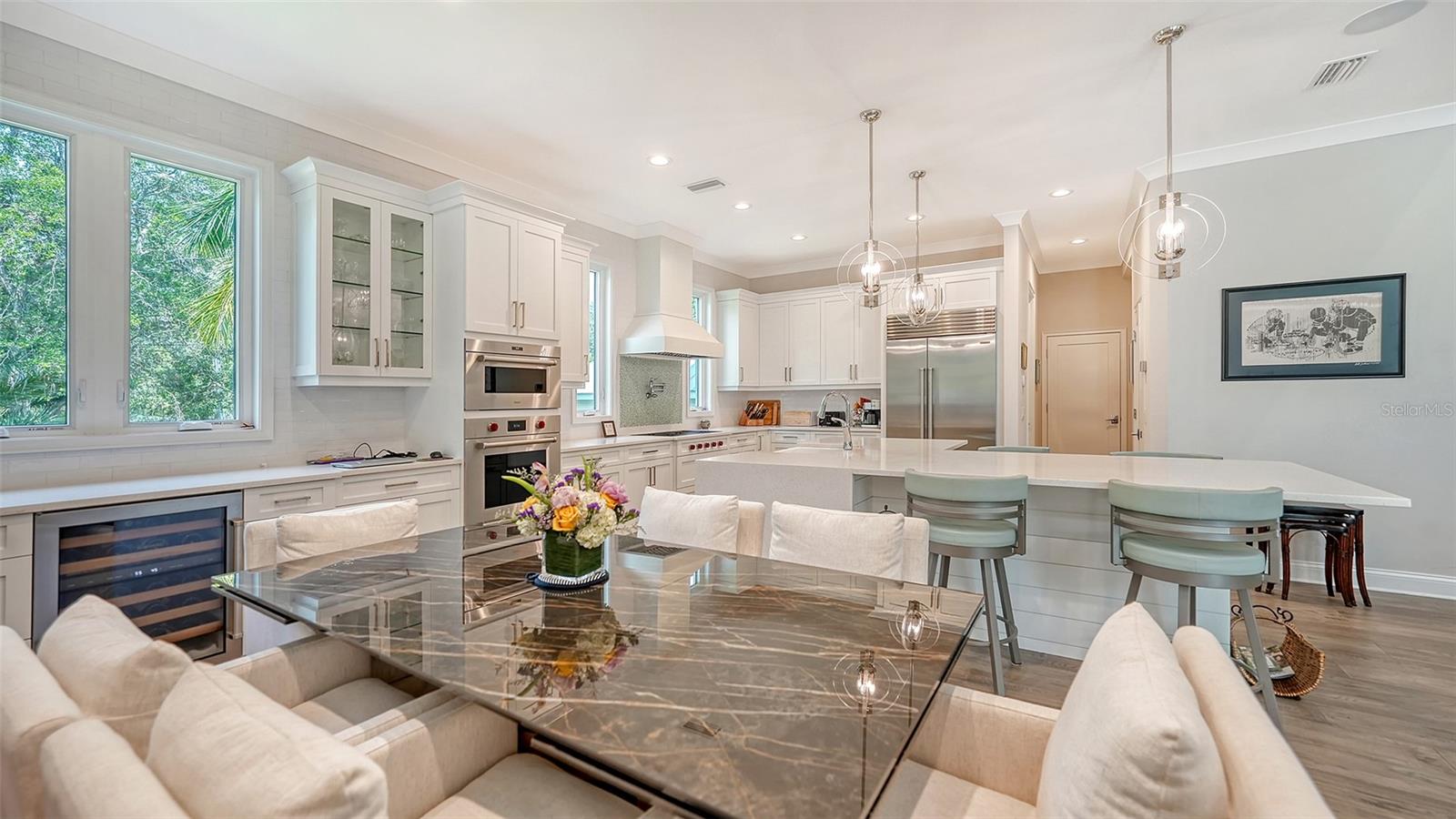 PARADISE SHORES - Residential