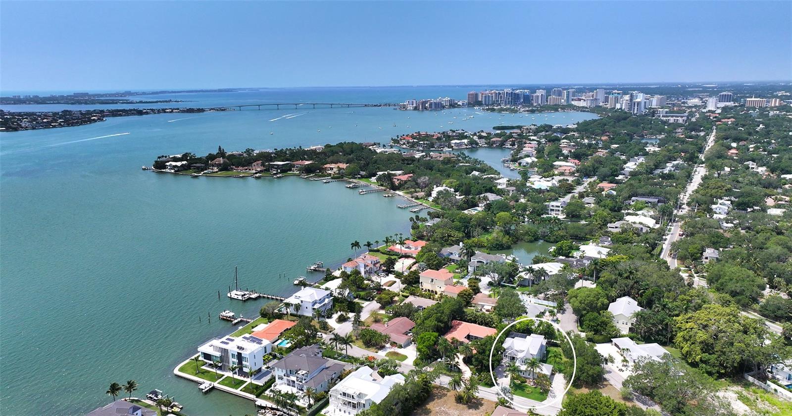 PARADISE SHORES - Residential