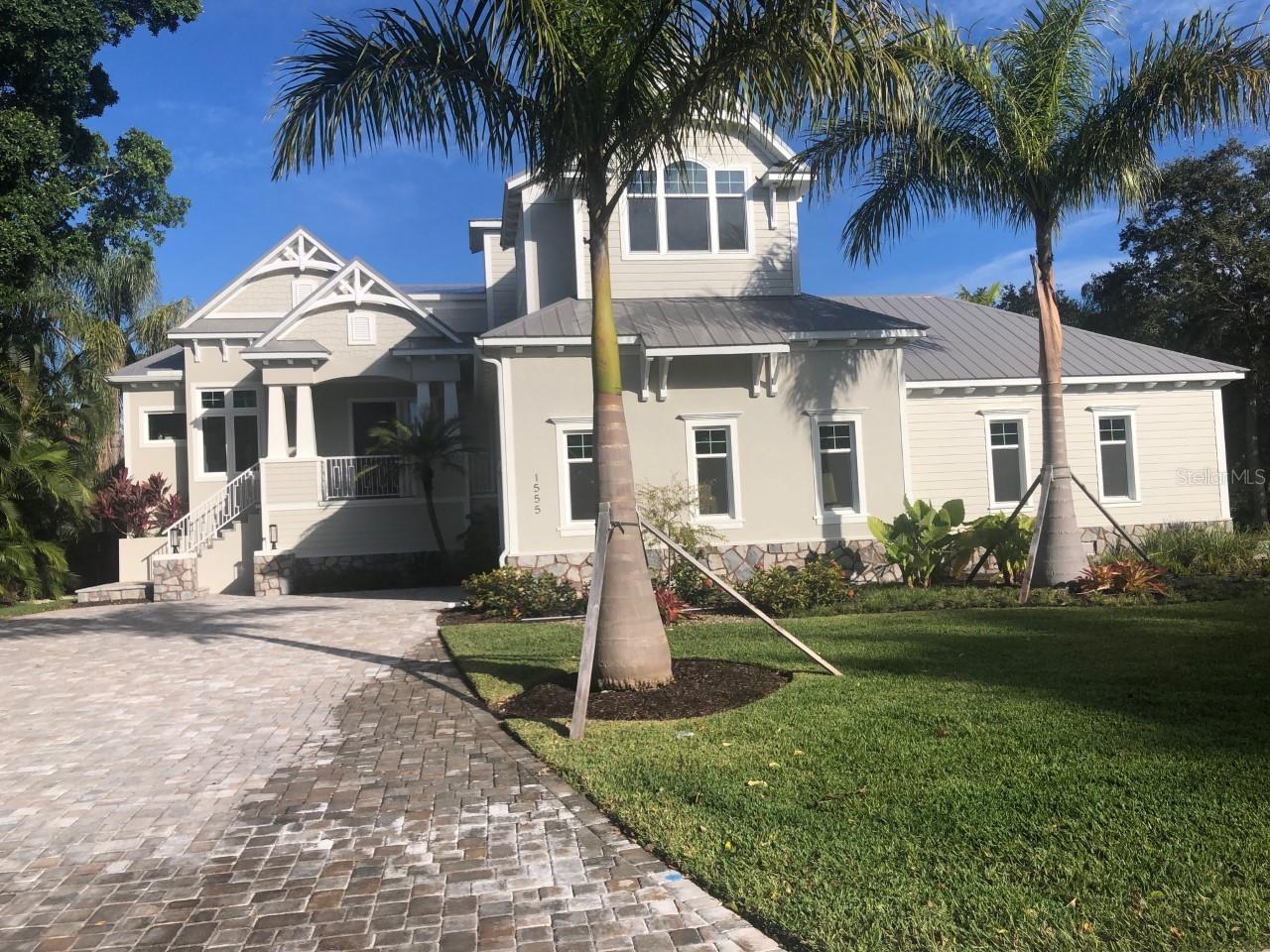 PARADISE SHORES - Residential