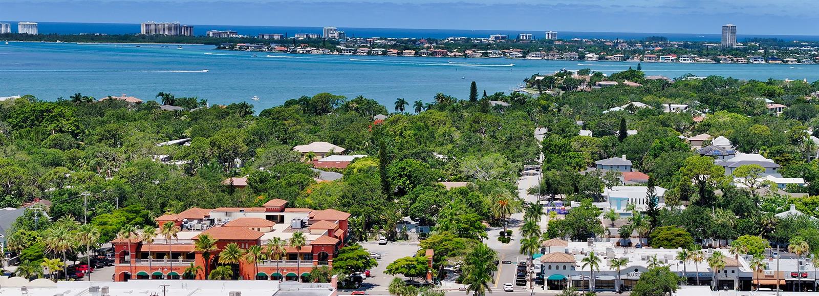 PARADISE SHORES - Residential