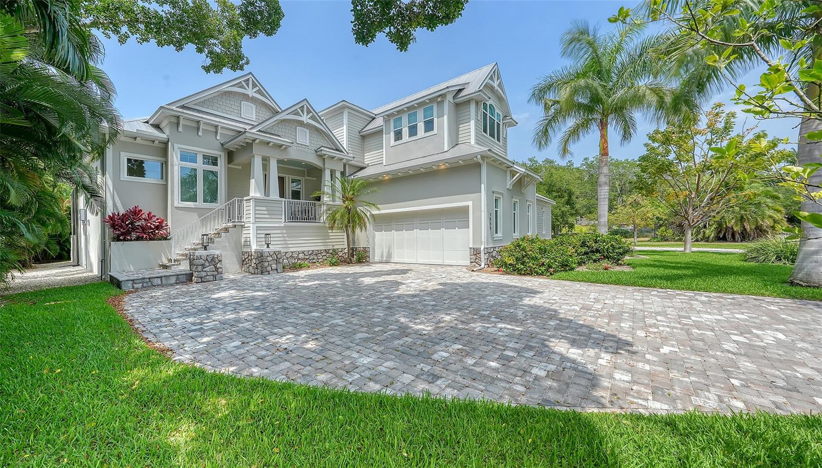 PARADISE SHORES - Residential