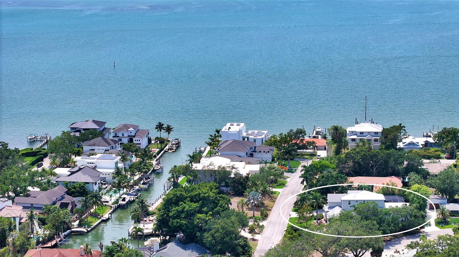 PARADISE SHORES - Residential