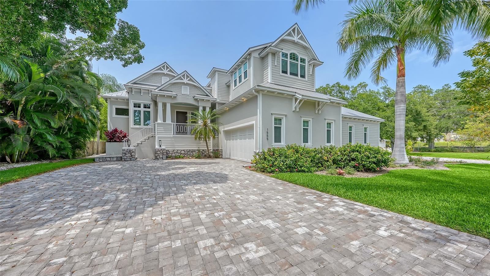 PARADISE SHORES - Residential
