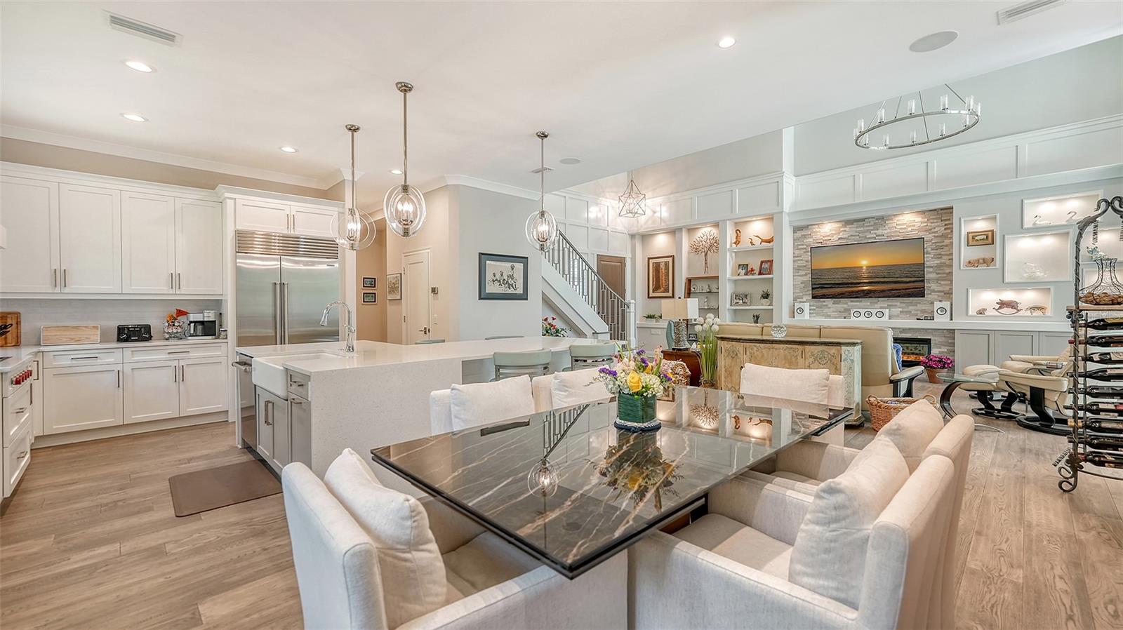PARADISE SHORES - Residential