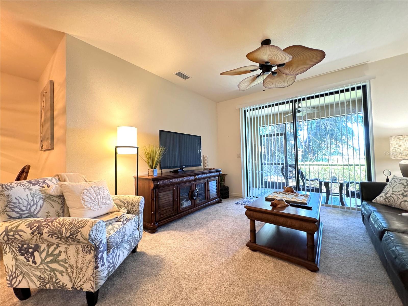 PALMA SOLA TRACE CONDO OR2185/736 - Residential