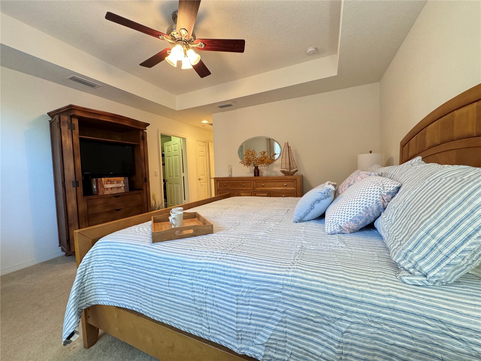 PALMA SOLA TRACE CONDO OR2185/736 - Residential