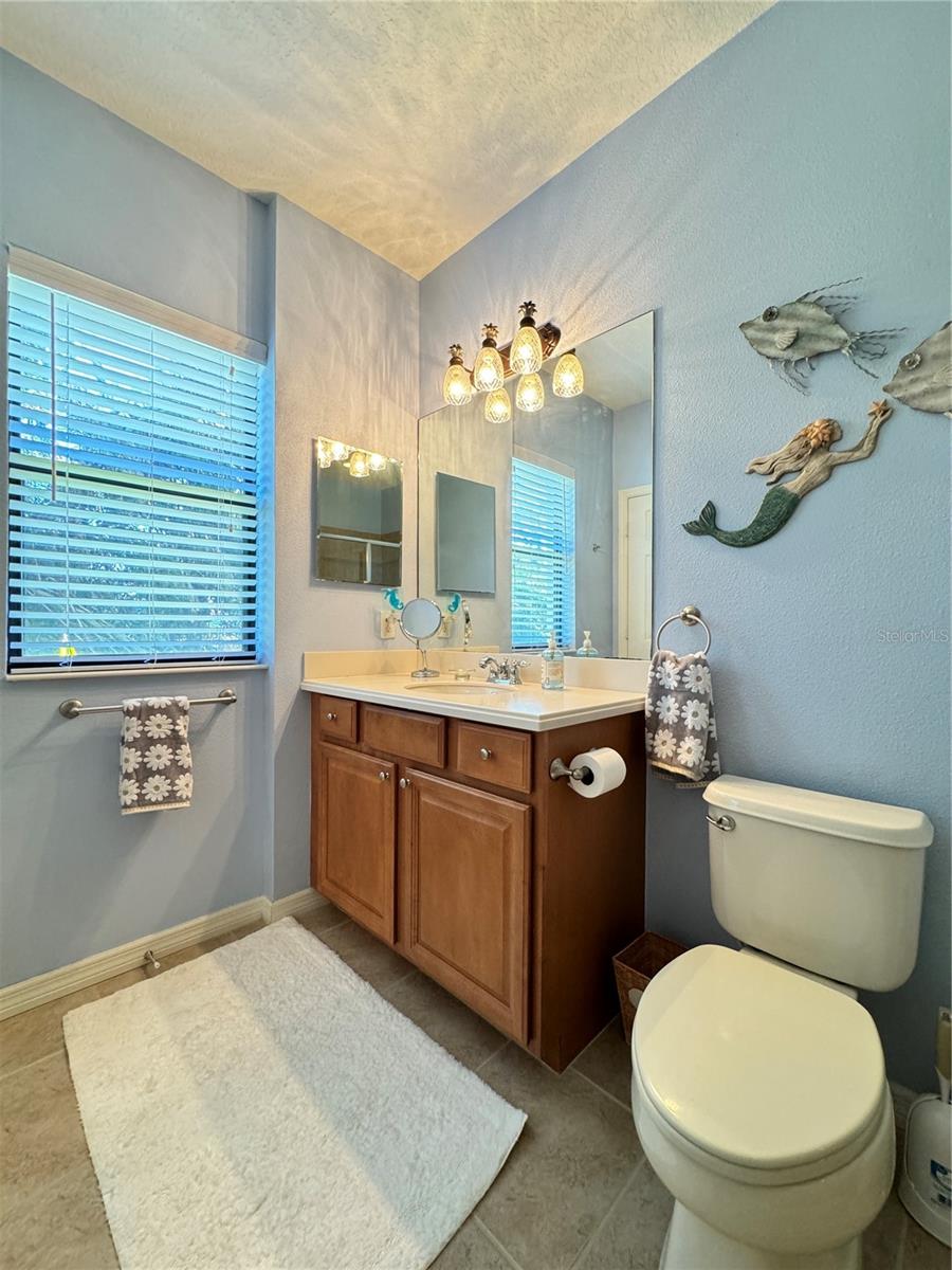 PALMA SOLA TRACE CONDO OR2185/736 - Residential