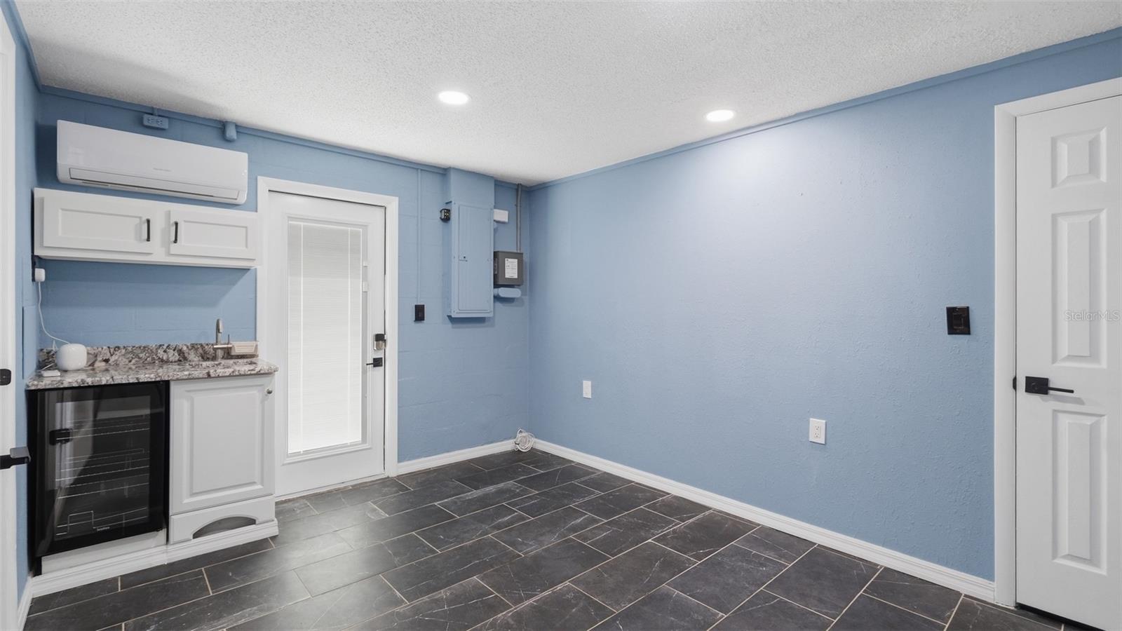 SEA PINES - Residential