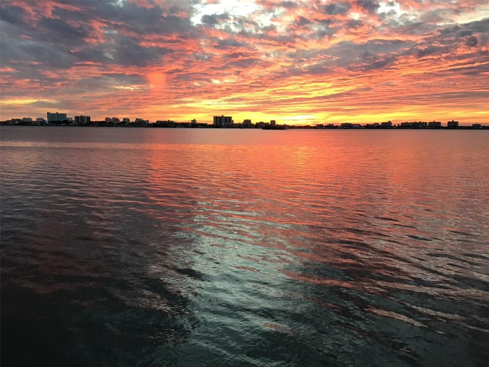 VENETIAN POINT - Residential