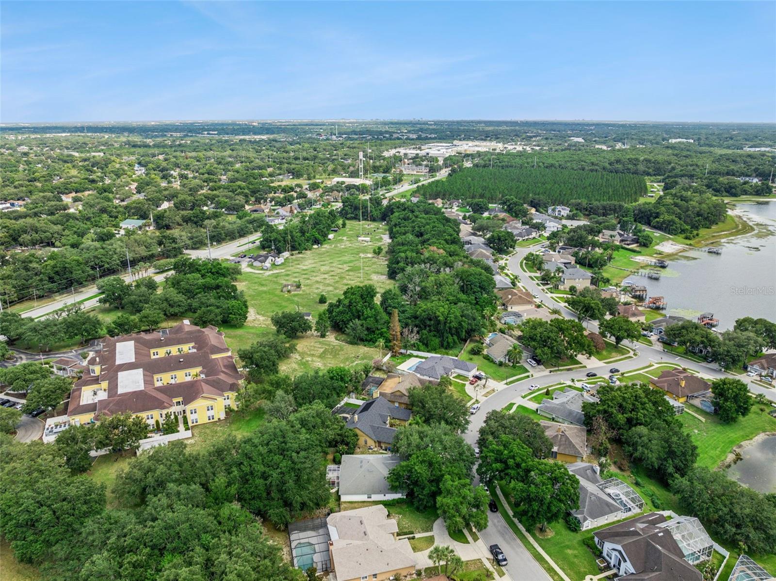 LAKE OLYMPIA CLUB - Residential