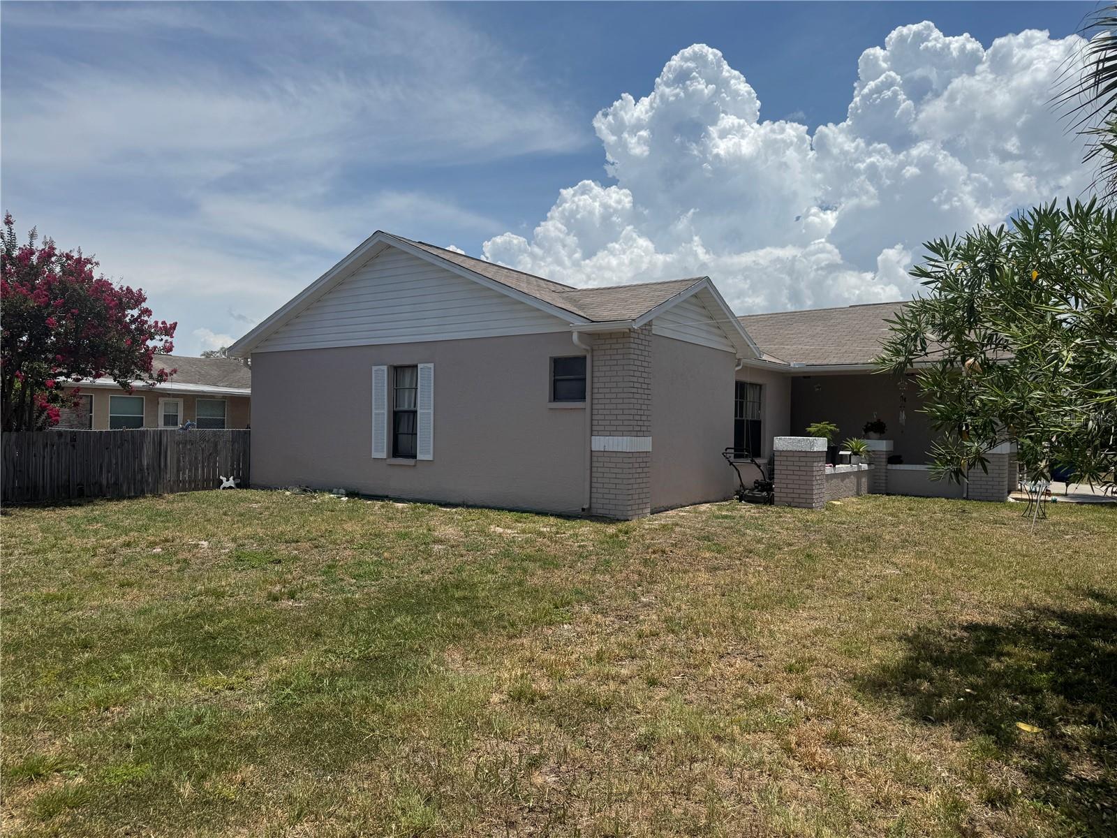 REGENCY PARK - Residential