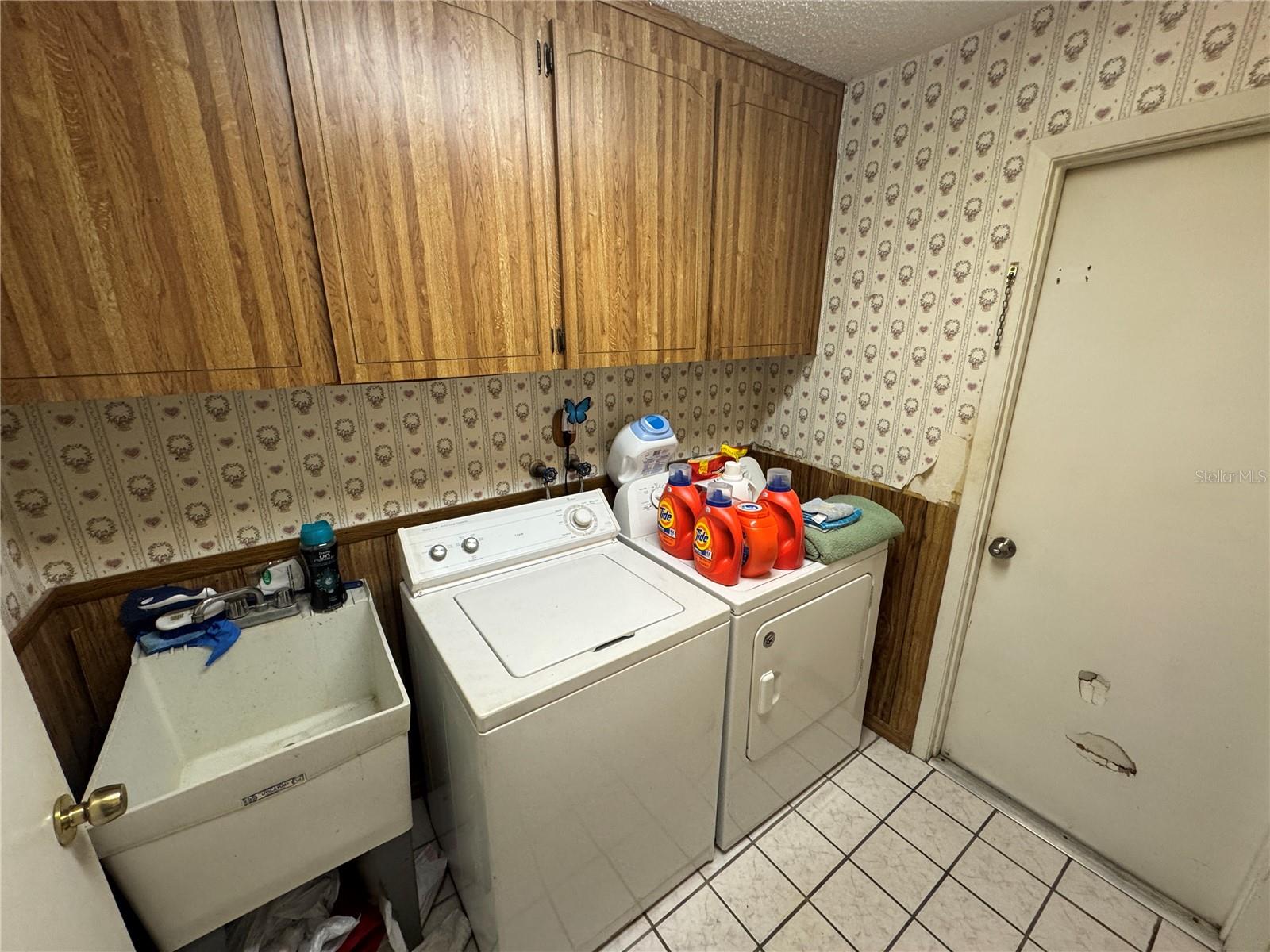 REGENCY PARK - Residential