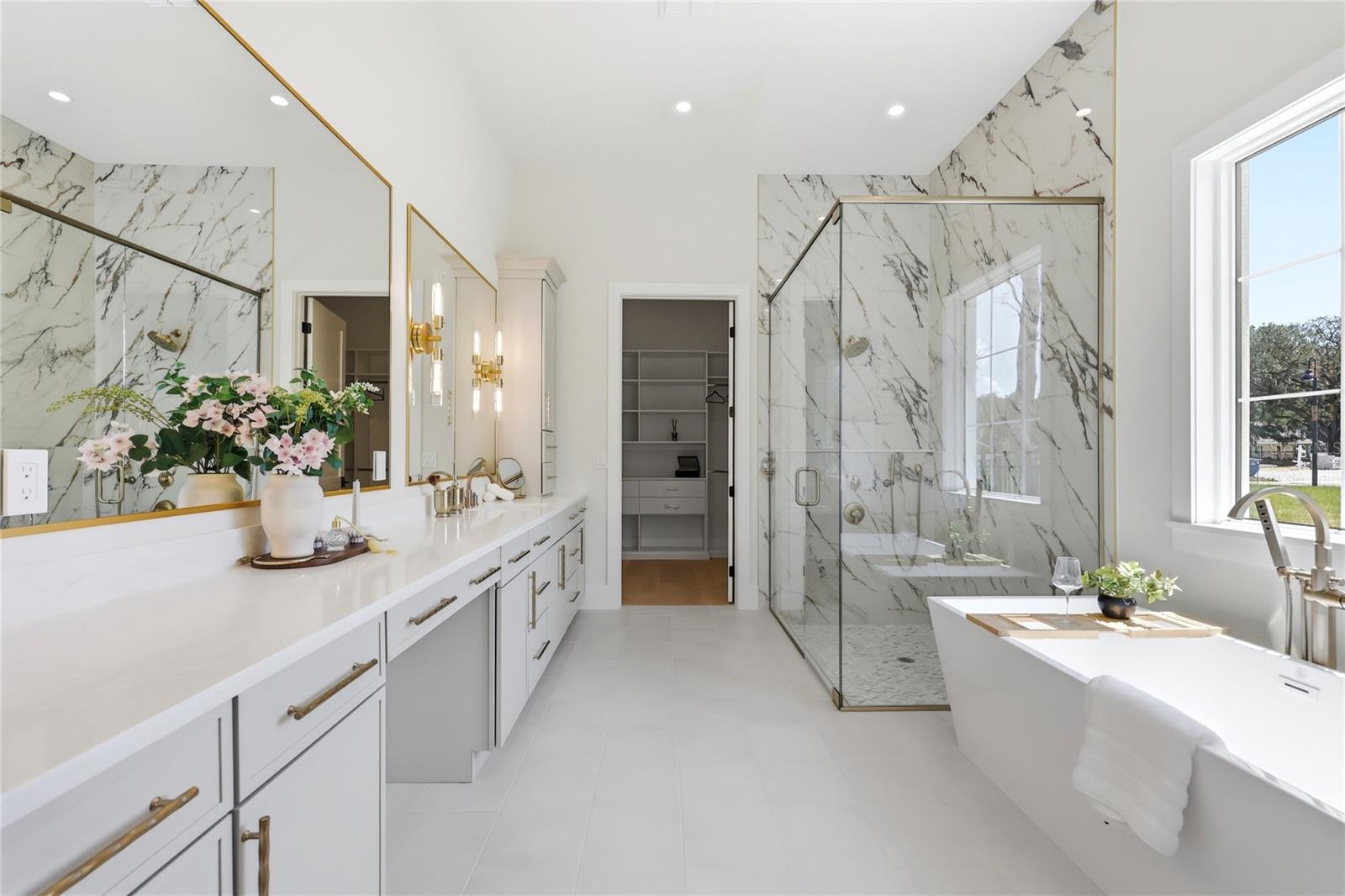 GROVE/OAKLAND - Residential