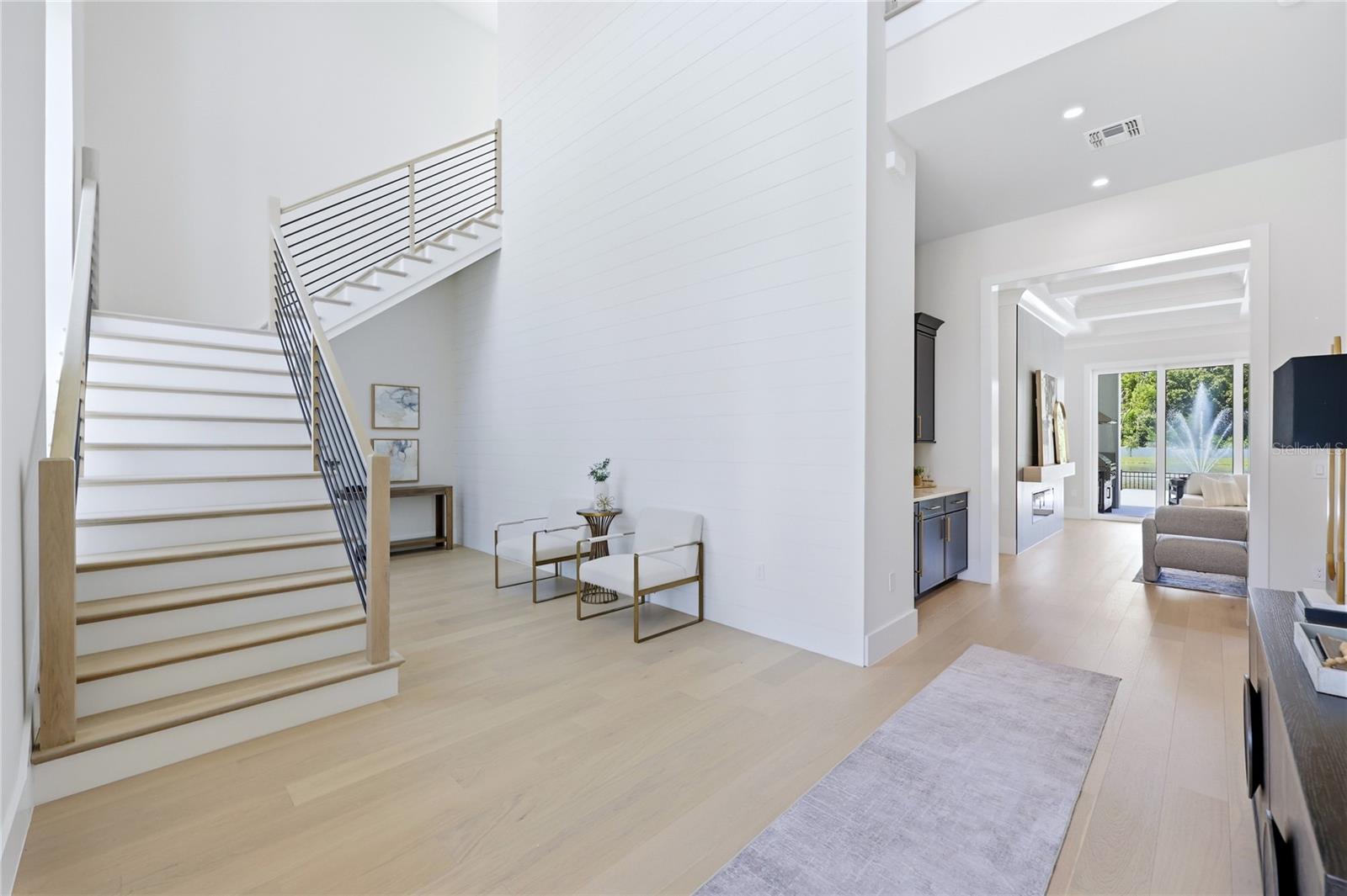 GROVE/OAKLAND - Residential