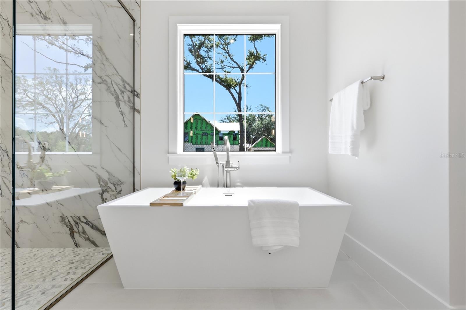 GROVE/OAKLAND - Residential