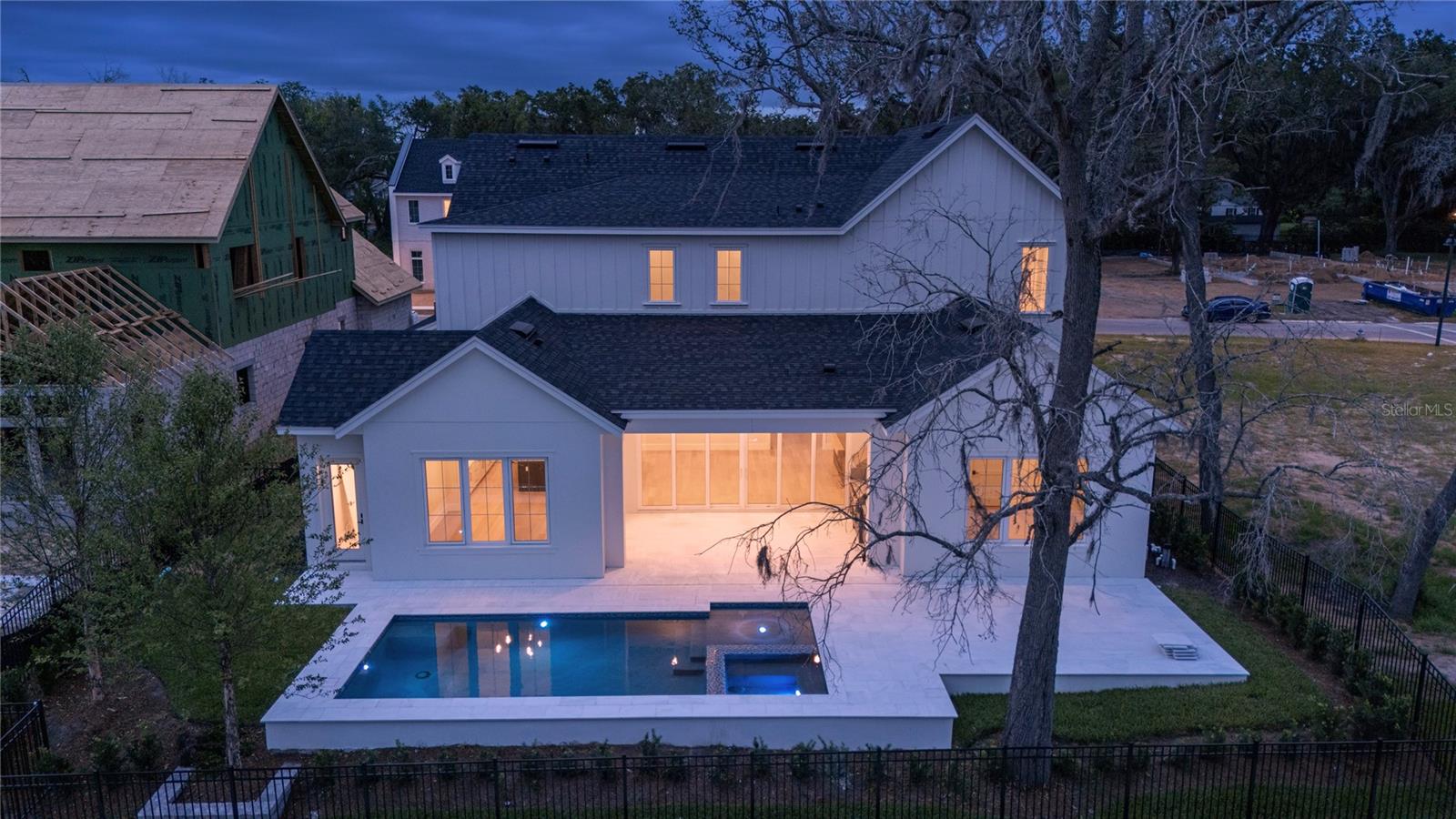 GROVE/OAKLAND - Residential