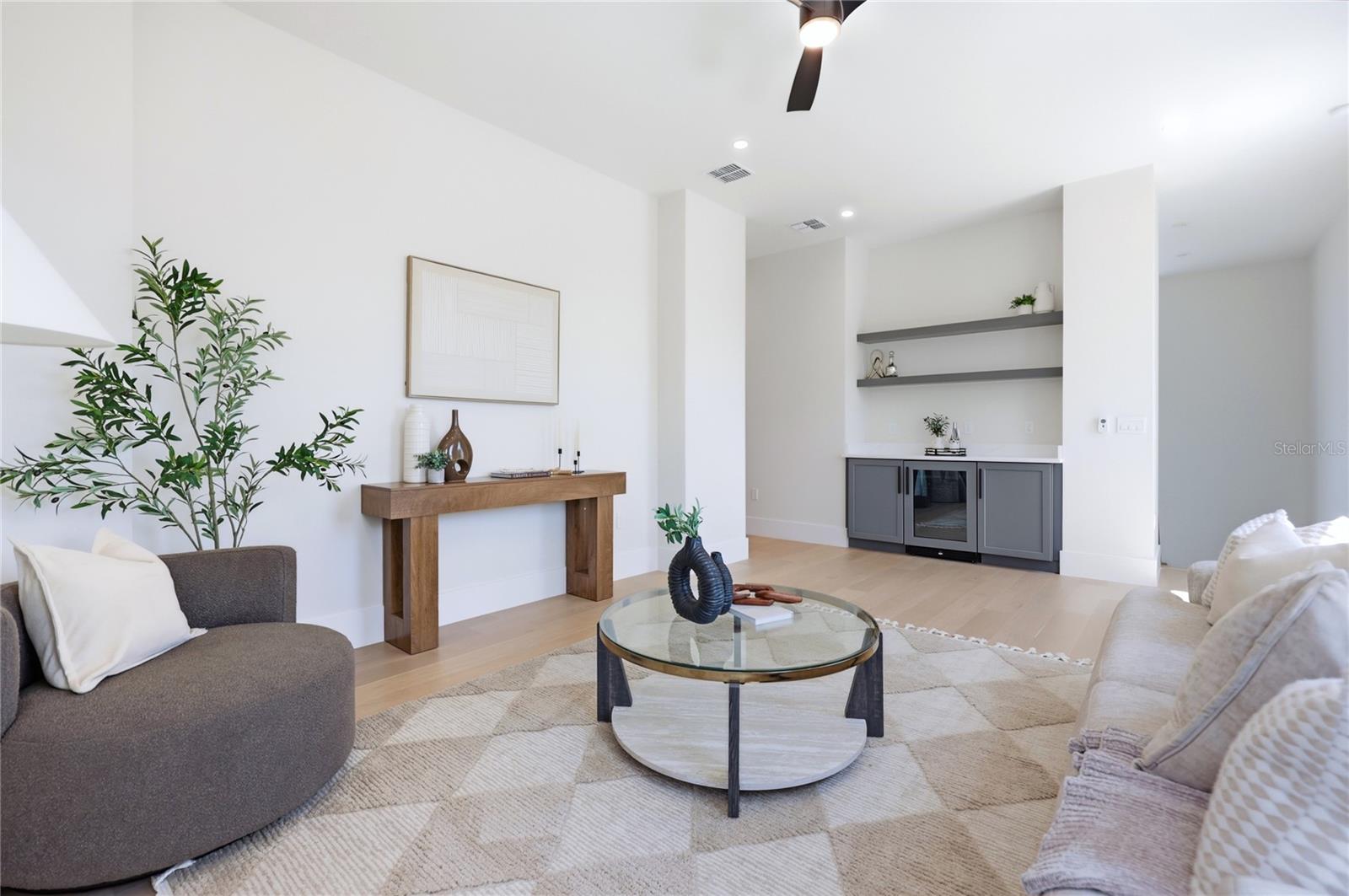 GROVE/OAKLAND - Residential
