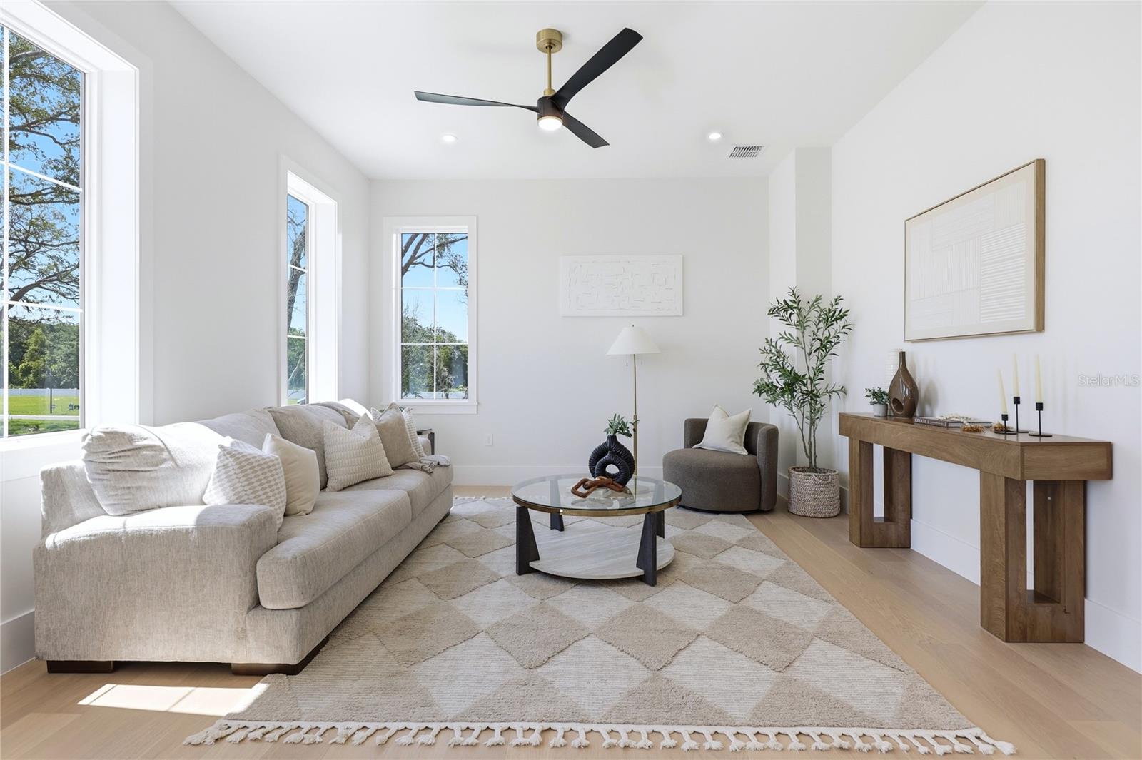 GROVE/OAKLAND - Residential