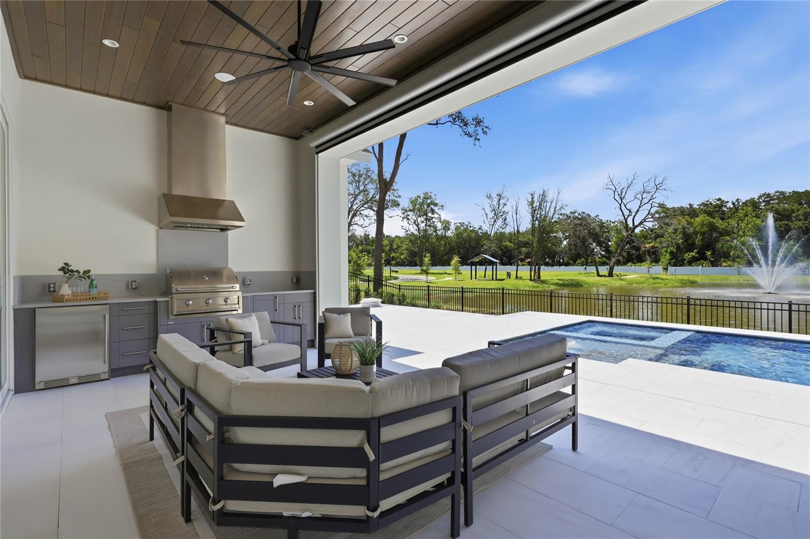 GROVE/OAKLAND - Residential