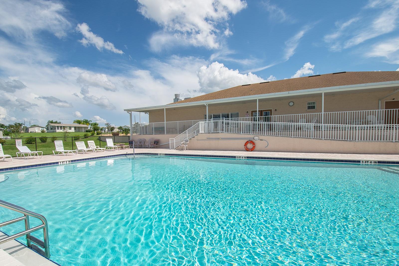 GRAND HORIZONS - Residential