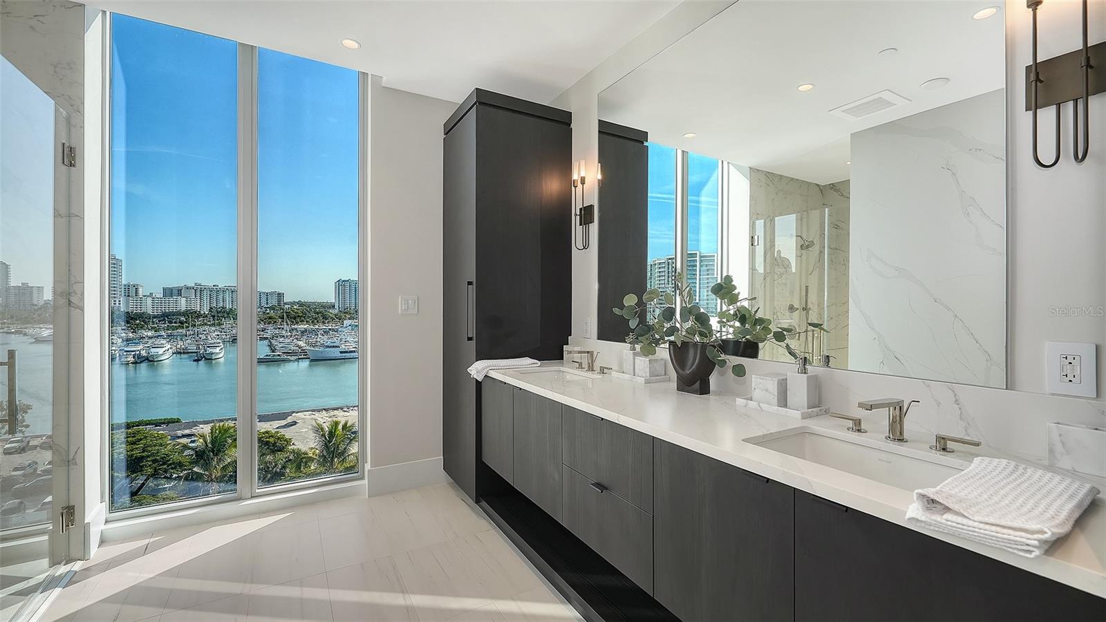 PENINSULA SARASOTA - Residential