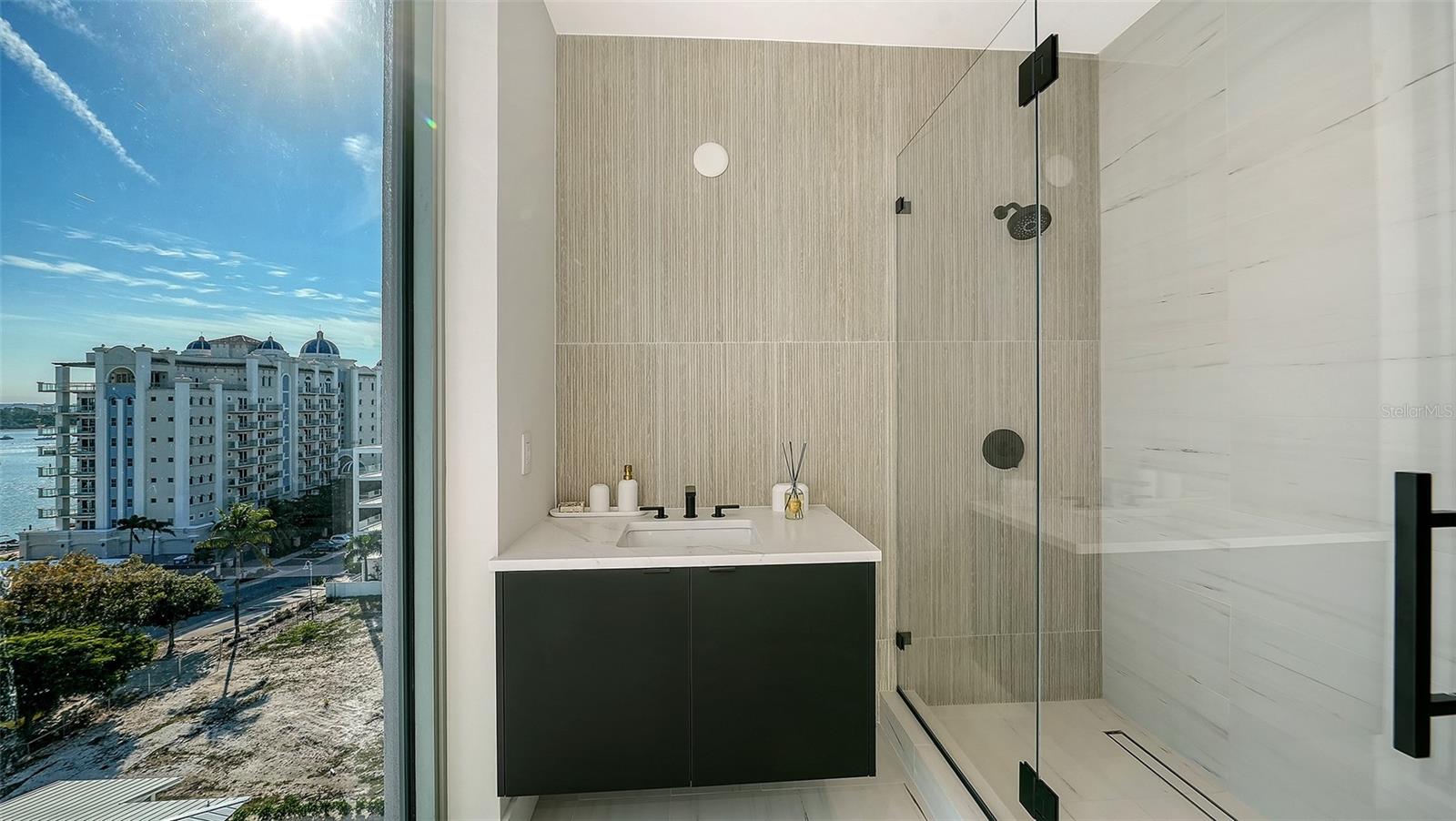 PENINSULA SARASOTA - Residential