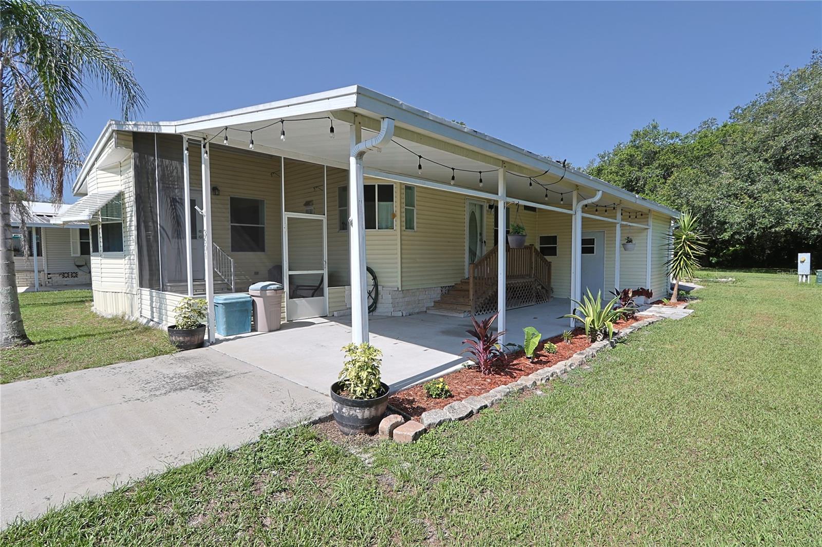 SHADY OAKS MOBILE MODULAR ESTATES - Residential