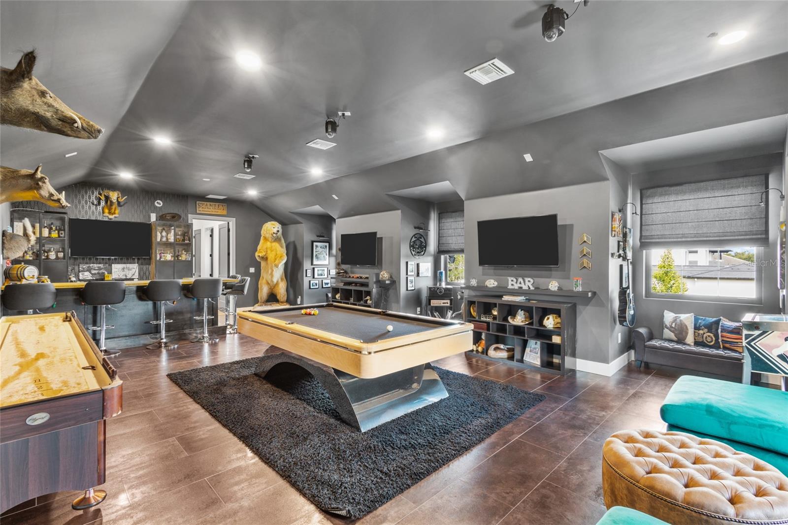 INDEPENDENCE, SIGNATURE LAKES - Residential