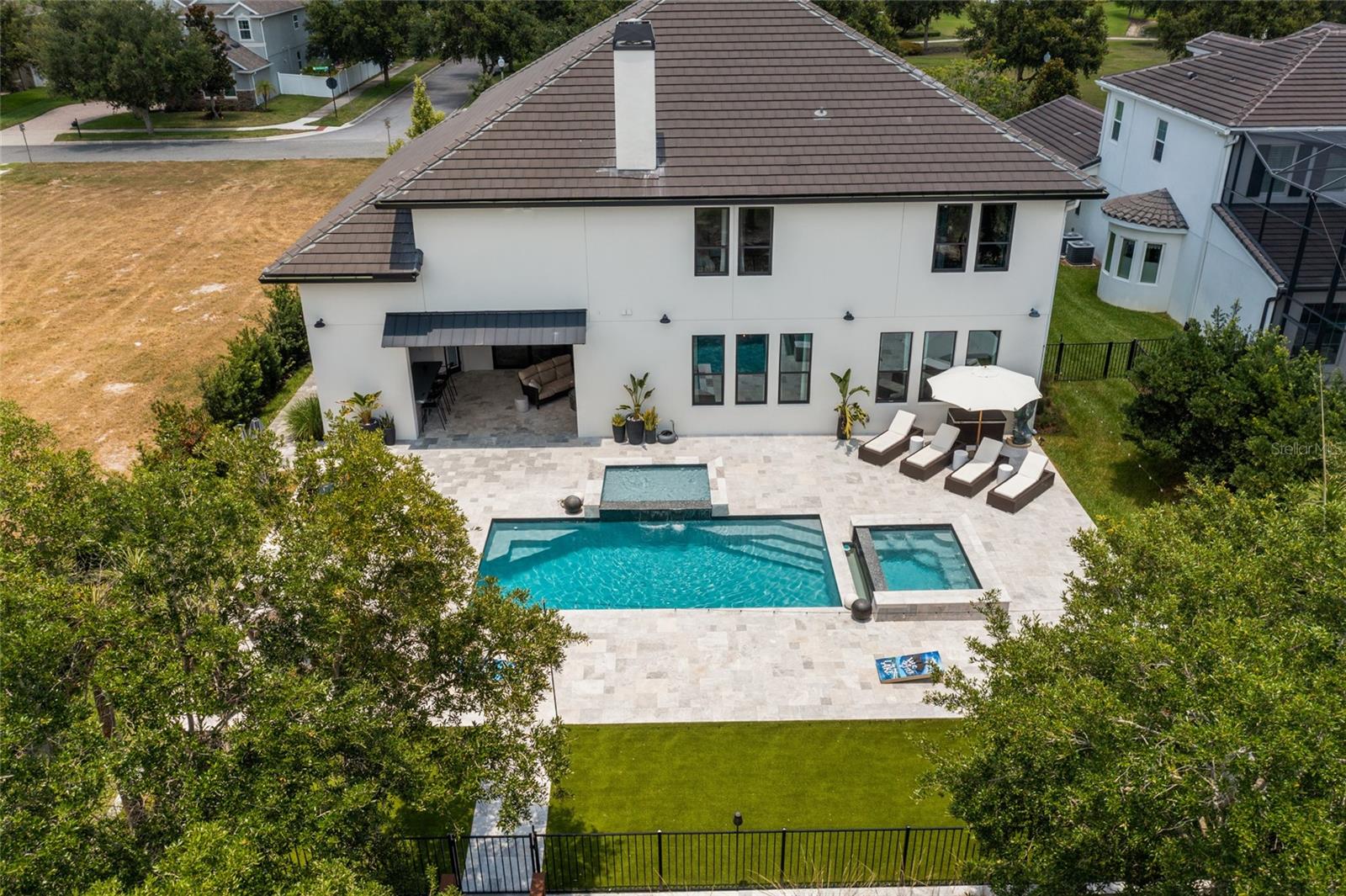 INDEPENDENCE, SIGNATURE LAKES - Residential