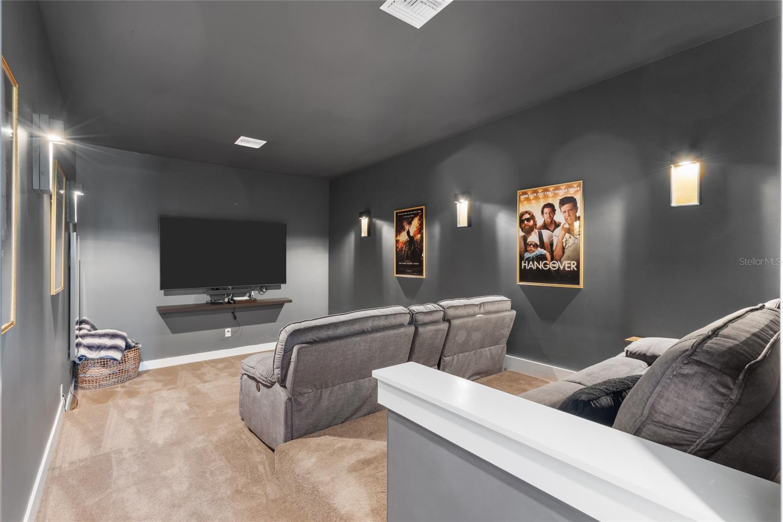 INDEPENDENCE, SIGNATURE LAKES - Residential