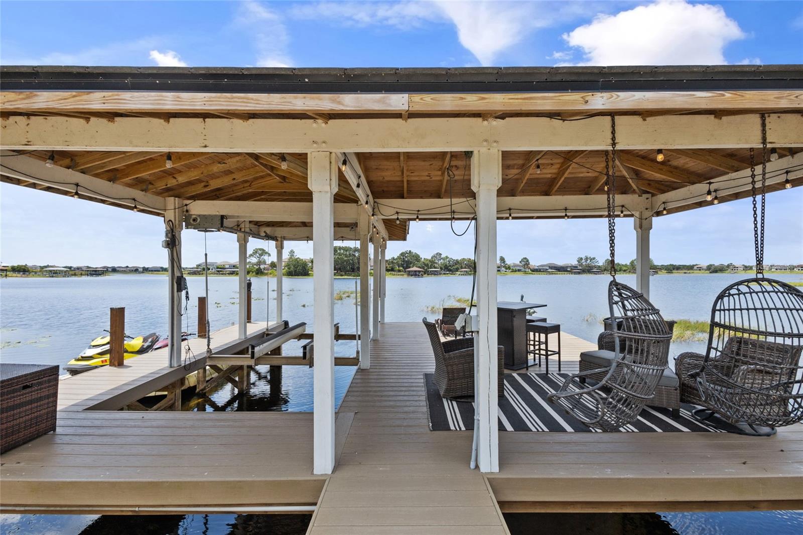 INDEPENDENCE, SIGNATURE LAKES - Residential