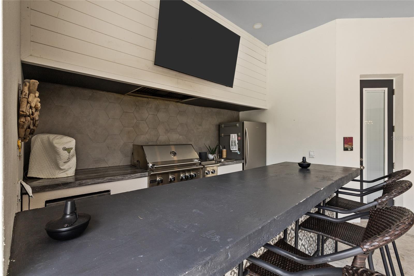INDEPENDENCE, SIGNATURE LAKES - Residential