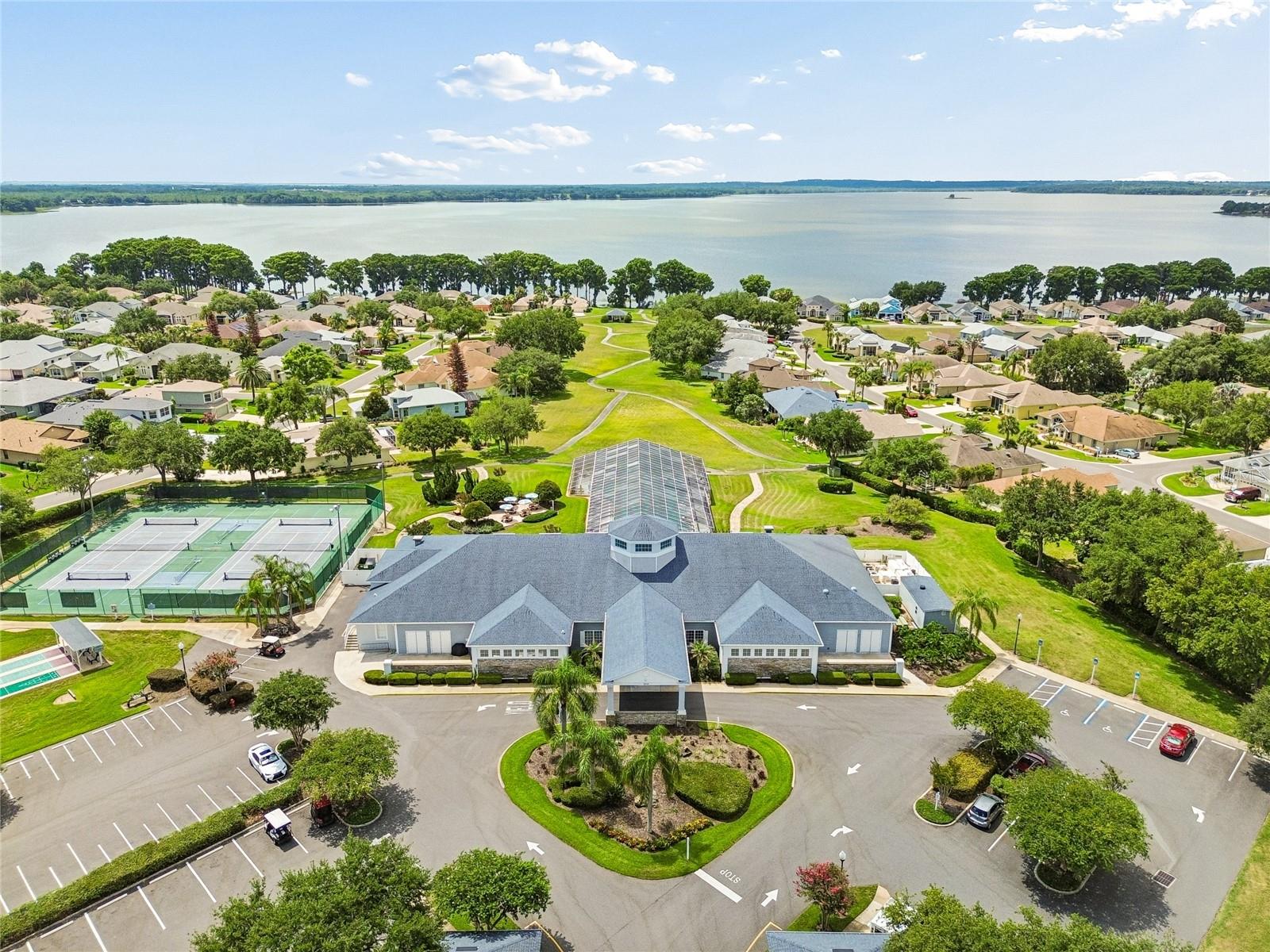 ROYAL HARBOR PH 01 - Residential