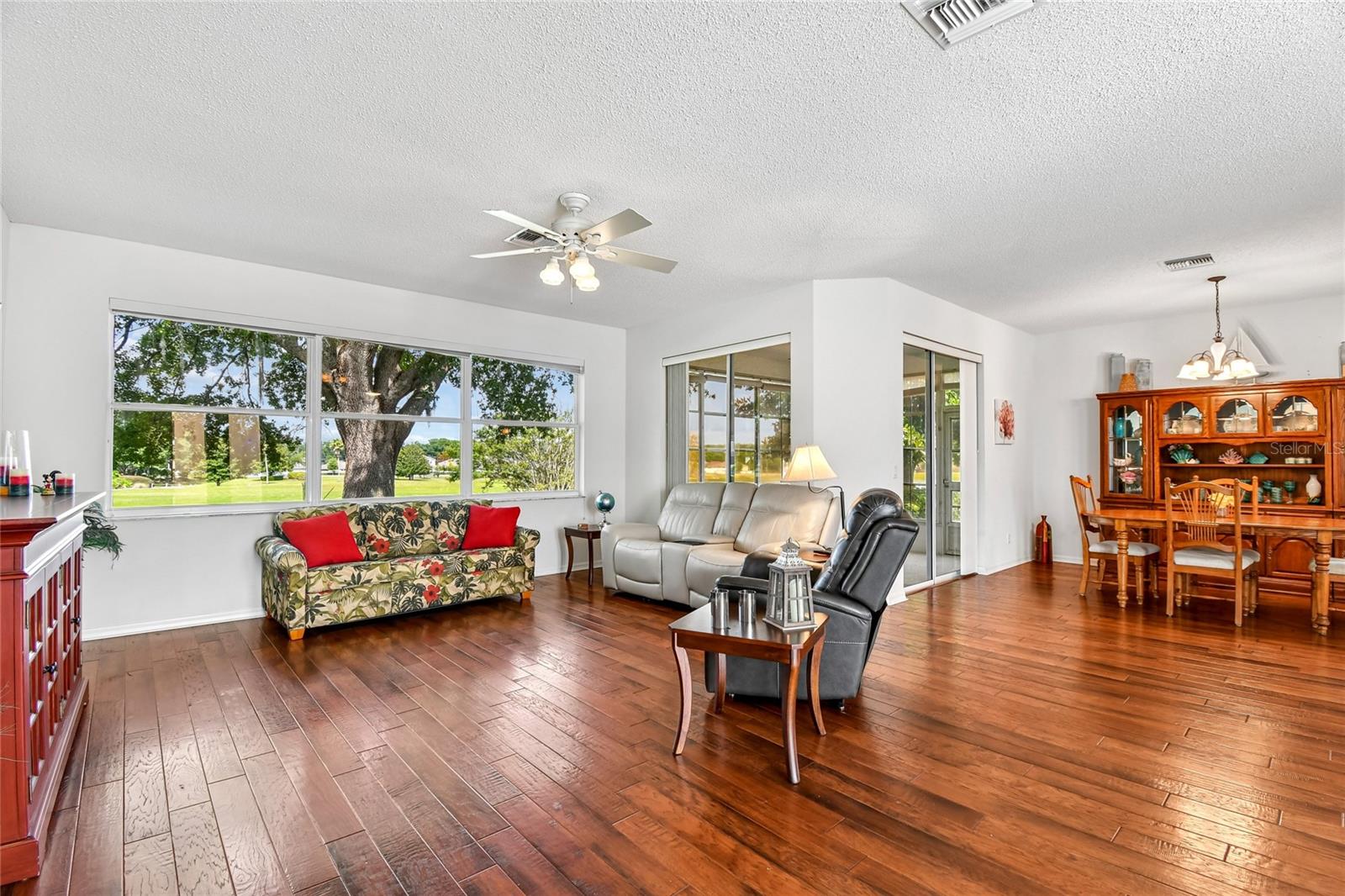 ROYAL HARBOR PH 01 - Residential